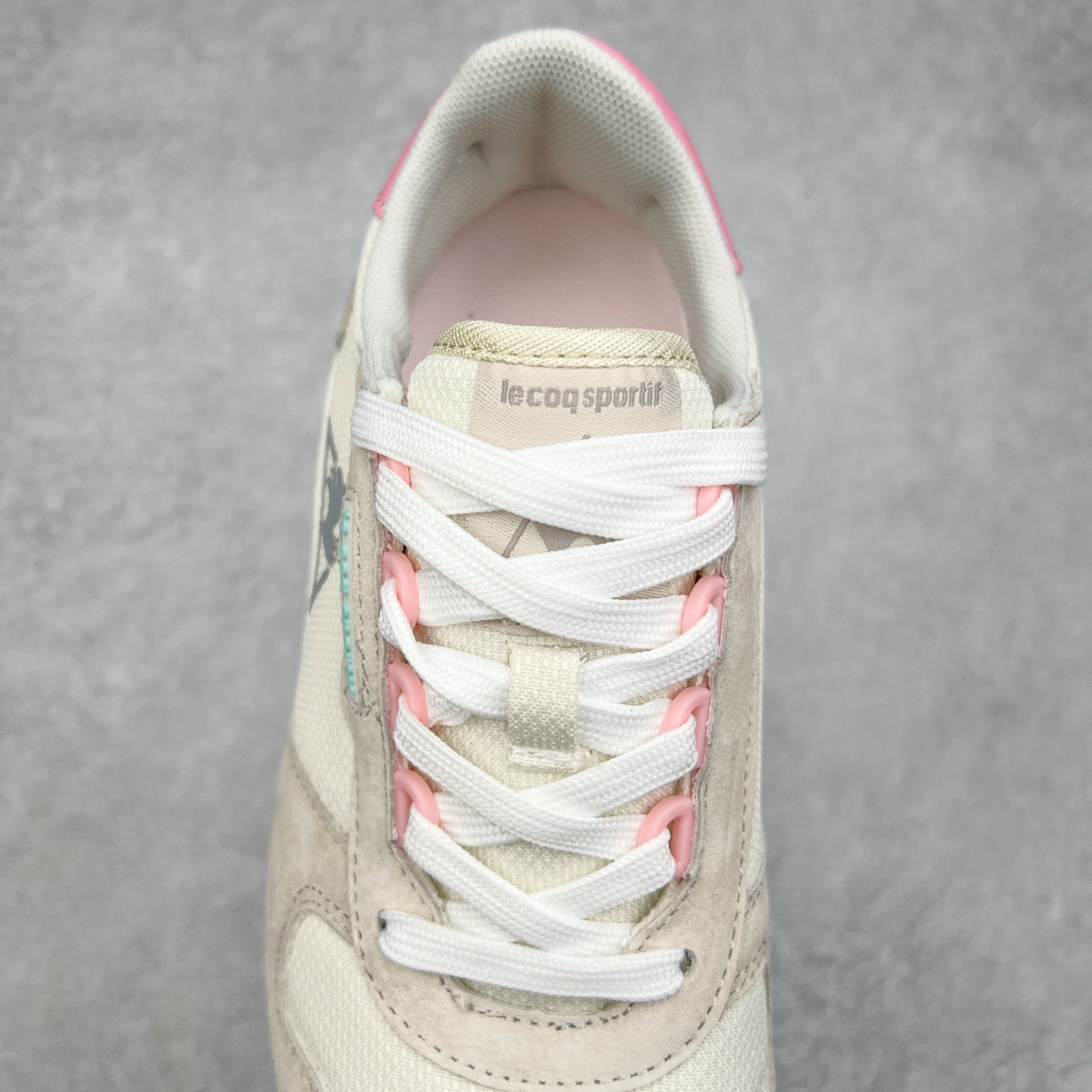 图片[5]-Le Coq Sportif🔺法国公鸡蒙贝利尔经典运动休闲鞋 选用牛皮革面料 搭配反绒皮装饰 高弹性的泡棉中底带来完美的穿着体验 尺码：36 37 38 39 40 41 42 43 44 45-选品中心