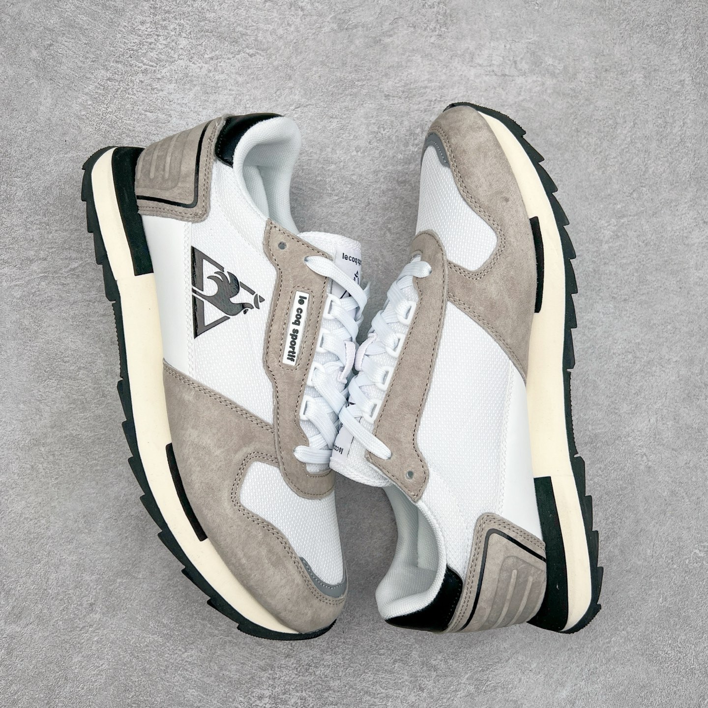 图片[3]-Le Coq Sportif🔺法国公鸡蒙贝利尔经典运动休闲鞋 选用牛皮革面料 搭配反绒皮装饰 高弹性的泡棉中底带来完美的穿着体验 尺码：36 37 38 39 40 41 42 43 44 45-选品中心