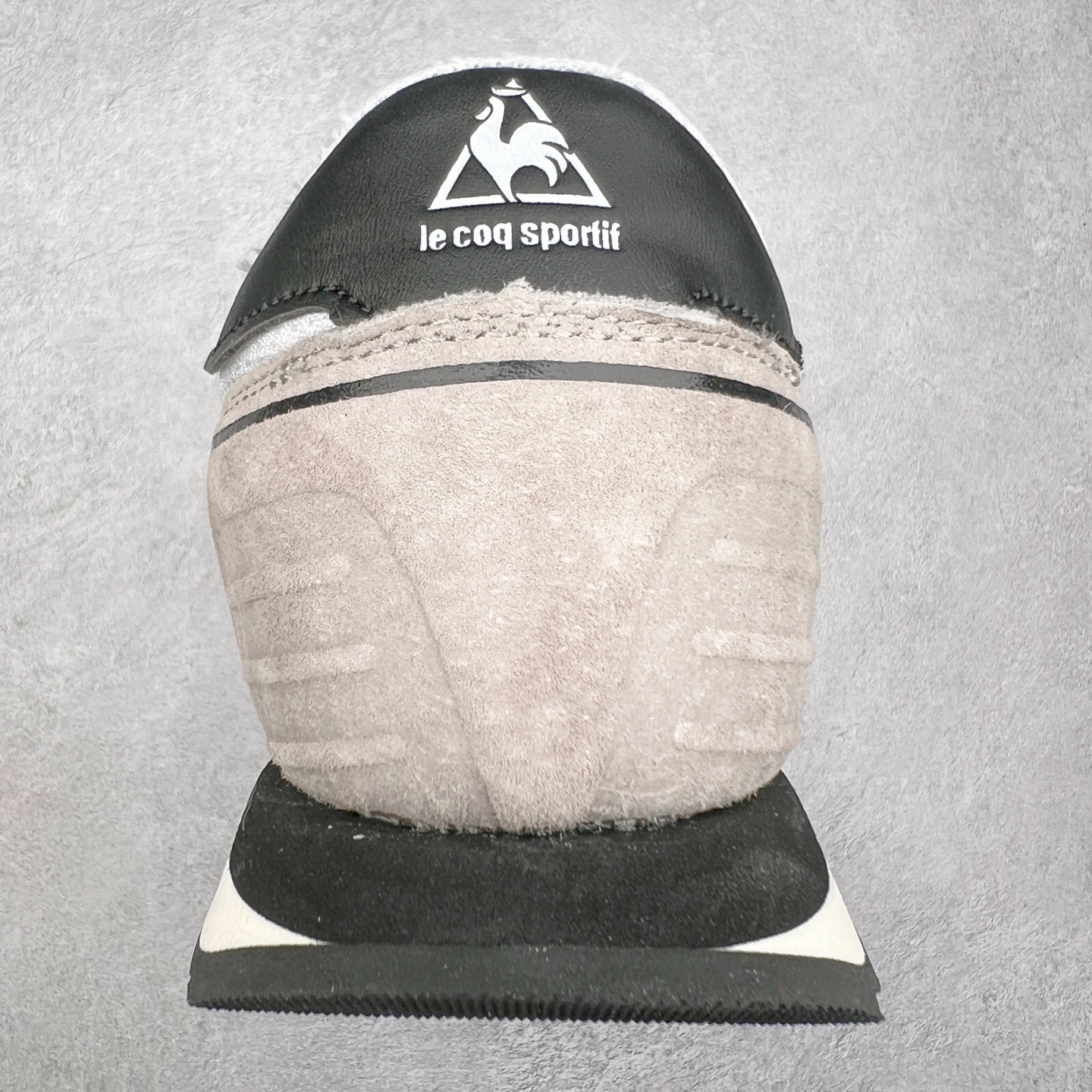 图片[8]-Le Coq Sportif🔺法国公鸡蒙贝利尔经典运动休闲鞋 选用牛皮革面料 搭配反绒皮装饰 高弹性的泡棉中底带来完美的穿着体验 尺码：36 37 38 39 40 41 42 43 44 45-选品中心