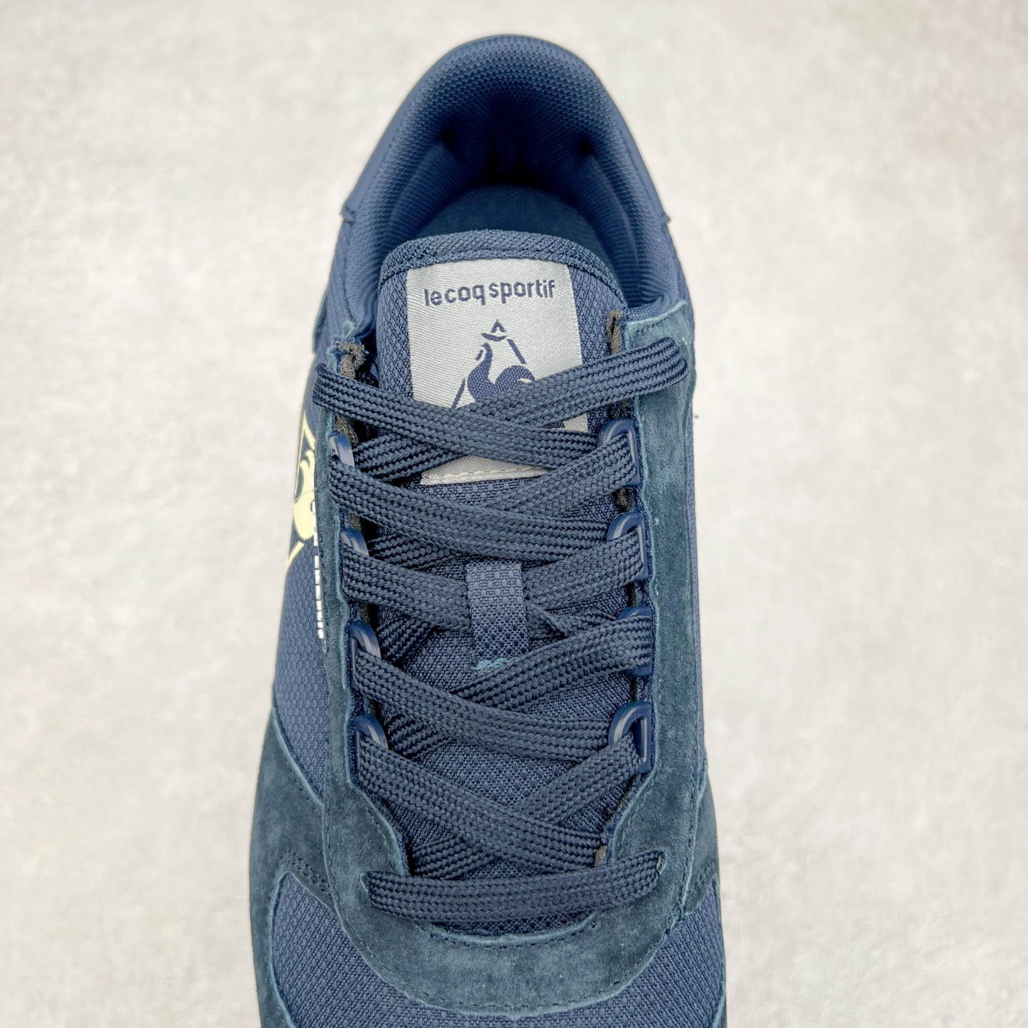 图片[5]-Le Coq Sportif🔺法国公鸡蒙贝利尔经典运动休闲鞋 选用牛皮革面料 搭配反绒皮装饰 高弹性的泡棉中底带来完美的穿着体验 尺码：36 37 38 39 40 41 42 43 44 45-选品中心