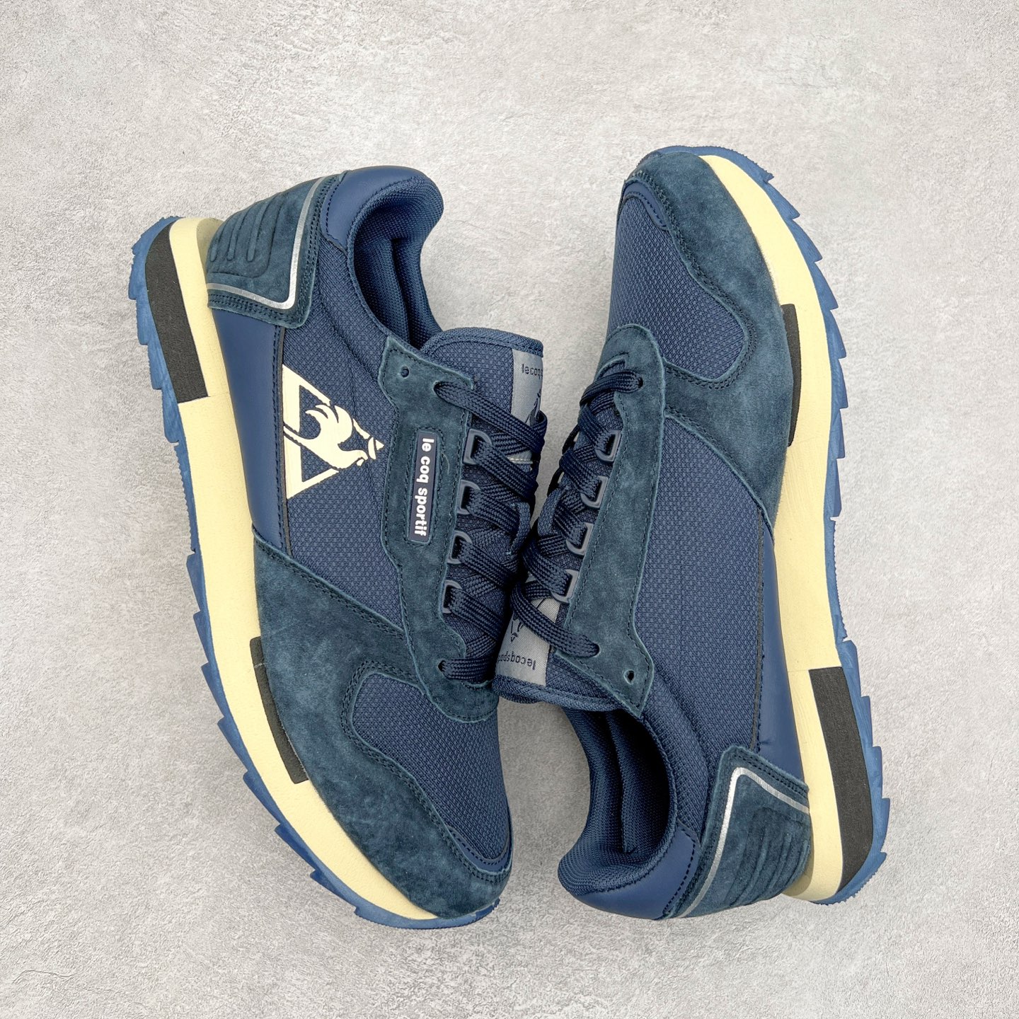 图片[3]-Le Coq Sportif🔺法国公鸡蒙贝利尔经典运动休闲鞋 选用牛皮革面料 搭配反绒皮装饰 高弹性的泡棉中底带来完美的穿着体验 尺码：36 37 38 39 40 41 42 43 44 45-选品中心