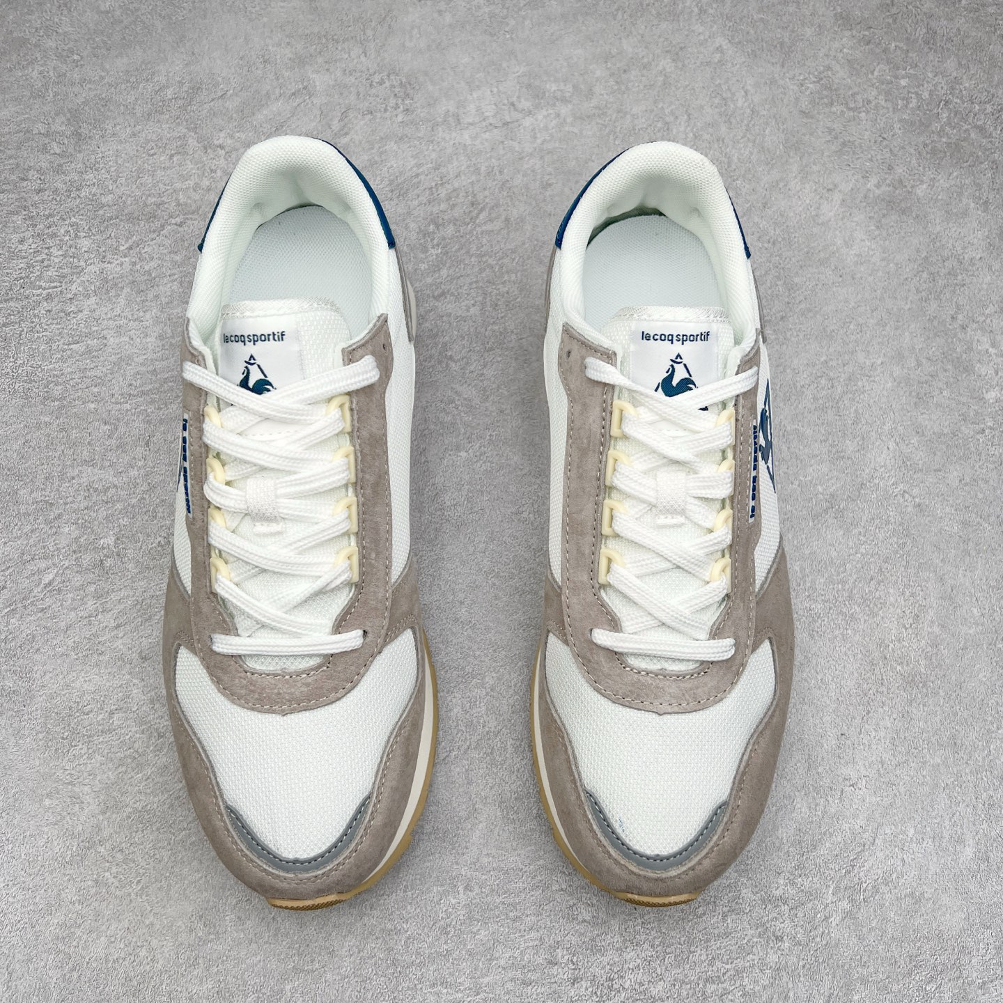 图片[2]-Le Coq Sportif🔺法国公鸡蒙贝利尔经典运动休闲鞋 选用牛皮革面料 搭配反绒皮装饰 高弹性的泡棉中底带来完美的穿着体验 尺码：36 37 38 39 40 41 42 43 44 45-选品中心