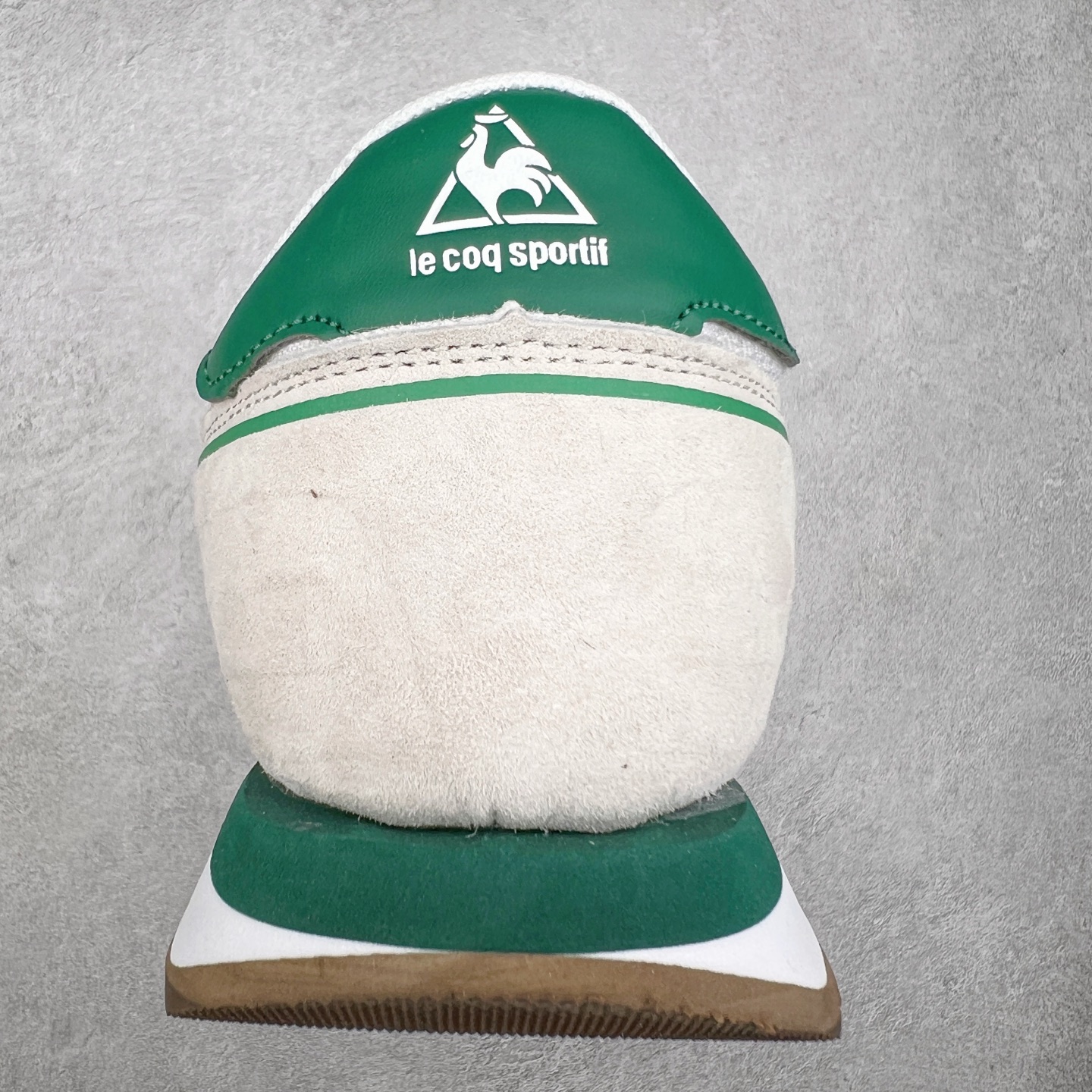 图片[8]-Le Coq Sportif🔺法国公鸡蒙贝利尔经典运动休闲鞋 选用牛皮革面料 搭配反绒皮装饰 高弹性的泡棉中底带来完美的穿着体验 尺码：36 37 38 39 40 41 42 43 44 45-选品中心