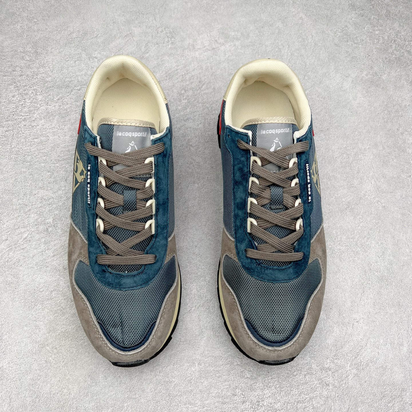 图片[2]-Le Coq Sportif🔺法国公鸡蒙贝利尔经典运动休闲鞋 选用牛皮革面料 搭配反绒皮装饰 高弹性的泡棉中底带来完美的穿着体验 尺码：36 37 38 39 40 41 42 43 44 45-选品中心