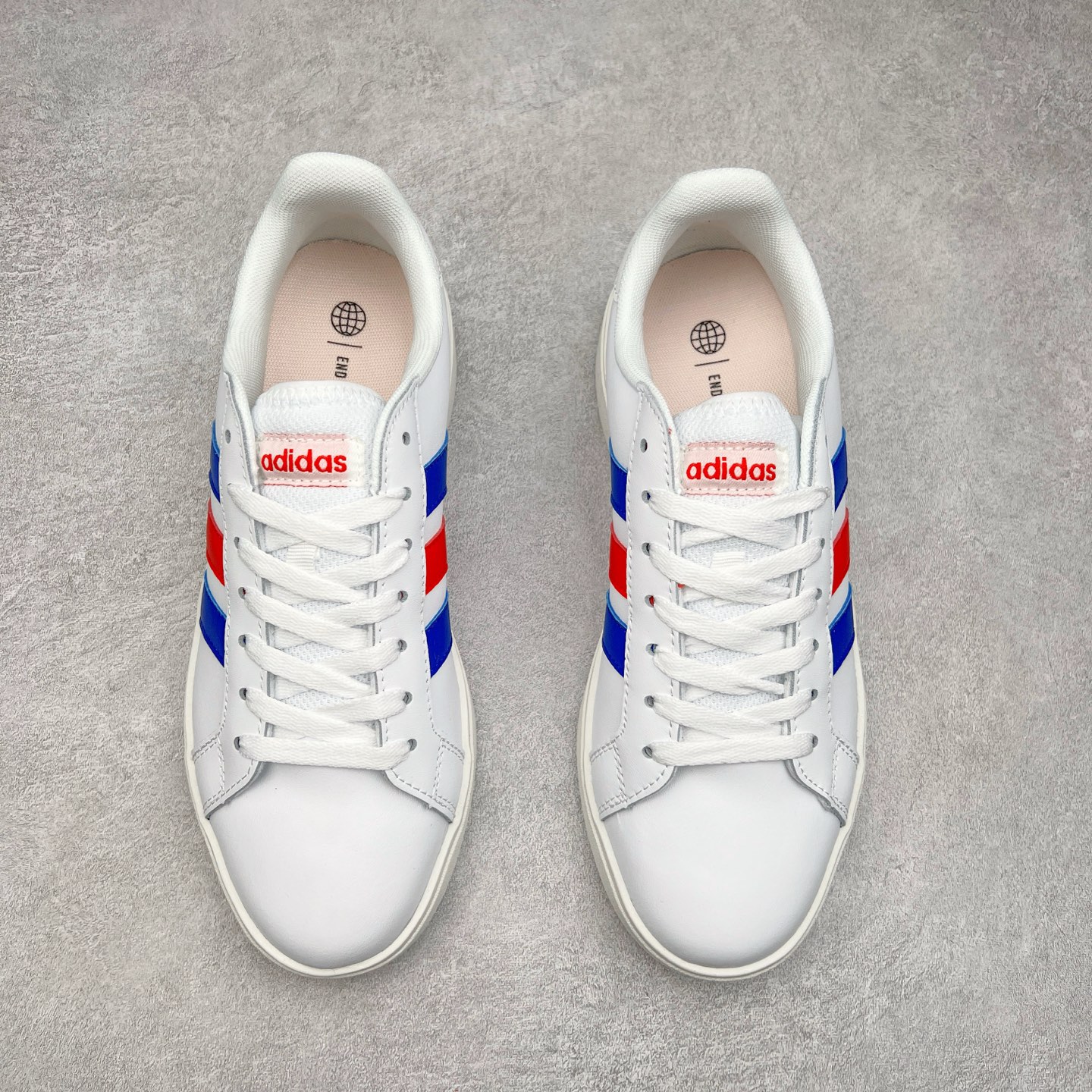 图片[2]-AD Grand Court Base 00s 复古轻便休闲低帮板鞋 GW9252 整双鞋以传统的低帮呈现的清新造型 鞋头优先头层反毛皮 防滑耐磨大底 并且厚度十分可观 相信可以将脚感与增高效果双双拿捏 尺码：36 36.5 37 38 38.5 39 40 40.5 41 42 42.5 43 44 45-选品中心