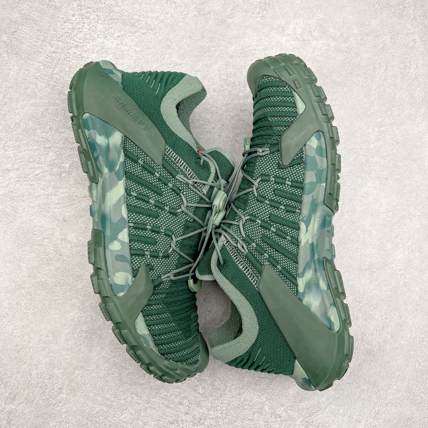 图片[3]-MAMMUT猛犸象 Hueco Knit 2 登山靴多功能鞋履 独立私模 顶级复刻百分百还原# 应用BASE FIT 2.0专利技术 拥有优越的抓地力、护趾力和运动缓冲功能 可折叠鞋跟 透气针织鞋面 适合春夏与初秋季节的设计 即刻\\\”履\\\”行出发 尺码：36 36.5 37.5 38 38.5 39 40 40.5 41 42 42.5 43 44 44.5 45 46-选品中心