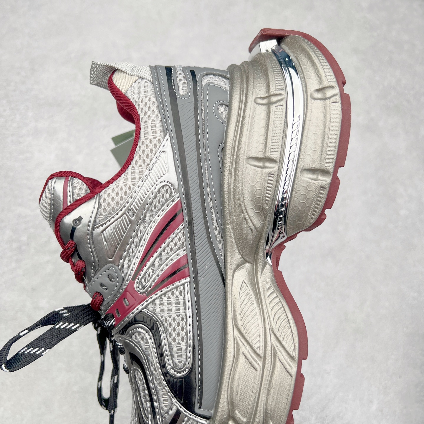 图片[7]-GG-CC Chunky Low白鹿同款独星球 2024新款GGCC低帮复古厚底增高老爹鞋 时髦look轻松定格 不费力展现率性氛围 原版正确大底 高档银盒 酷帅机能风不规则设计大底 8CM 增高厚底 大长腿既视感轻松拿捏 货号：G24X9833 尺码：35 36 37 38 39 40-选品中心