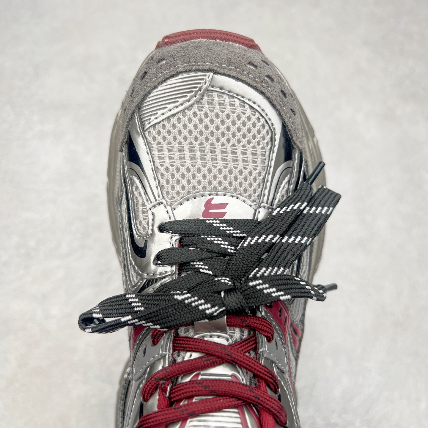 图片[4]-GG-CC Chunky Low白鹿同款独星球 2024新款GGCC低帮复古厚底增高老爹鞋 时髦look轻松定格 不费力展现率性氛围 原版正确大底 高档银盒 酷帅机能风不规则设计大底 8CM 增高厚底 大长腿既视感轻松拿捏 货号：G24X9833 尺码：35 36 37 38 39 40-选品中心