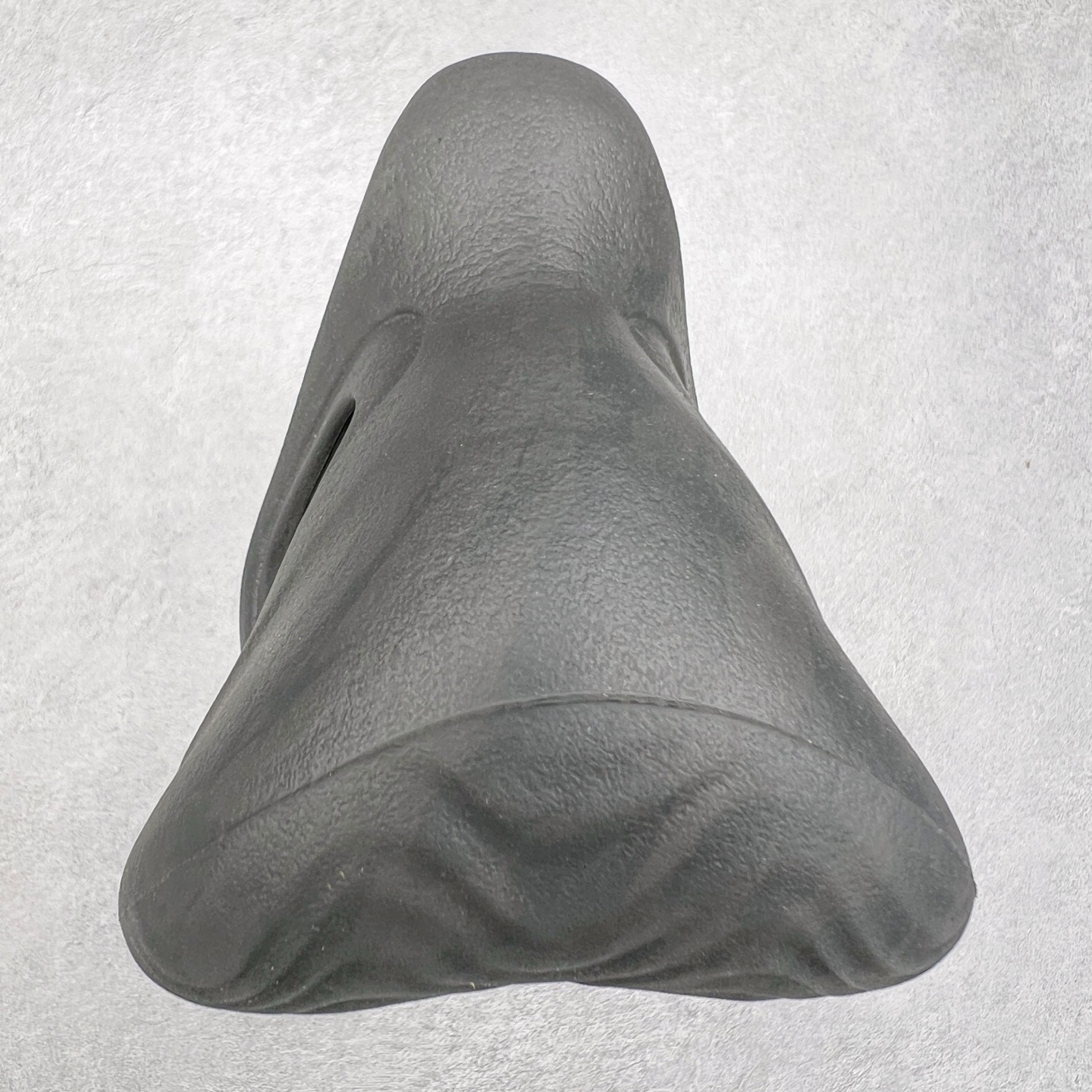 图片[8]-＃奥莱Zp订单福利 YEEZY 椰子拖鞋/洞洞鞋 史诗级福利 超值回馈捡漏 买到就是赚 真白菜价 好好把握 工厂清仓处理 zp专柜 直播间399 499一样的东西 帮你极致省钱 同源公司EVA粒子环保塑料 原厂指令配方 弹性卡色均保持原鞋一致 匠心打造 采用原厂进口MD全套模具打造 全套原楦头 鞋口弧度大小 鞋面色泽质感同步原鞋 LOGO内侧钢印清晰工整 原厂定制原标 同比ZP 符合人体设计 独家开发至50.5码 尺码：36 37 38 39 40.5 42 43 44.5 46 47 48.5 50.5-选品中心