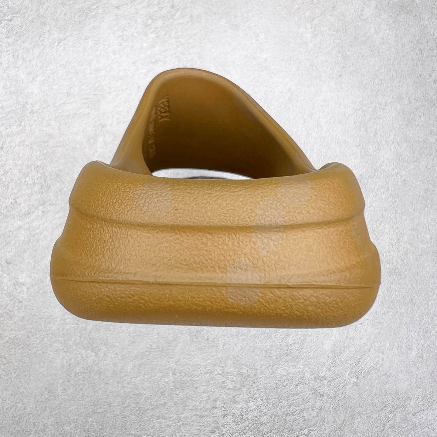 图片[8]-＃奥莱Zp订单福利 YEEZY 椰子拖鞋/洞洞鞋 史诗级福利 超值回馈捡漏 买到就是赚 真白菜价 好好把握 工厂清仓处理 zp专柜 直播间399 499一样的东西 帮你极致省钱 同源公司EVA粒子环保塑料 原厂指令配方 弹性卡色均保持原鞋一致 匠心打造 采用原厂进口MD全套模具打造 全套原楦头 鞋口弧度大小 鞋面色泽质感同步原鞋 LOGO内侧钢印清晰工整 原厂定制原标 同比ZP 符合人体设计 独家开发至50.5码 尺码：36 37 38 39 40.5 42 43 44.5 46 47 48.5 50.5-选品中心