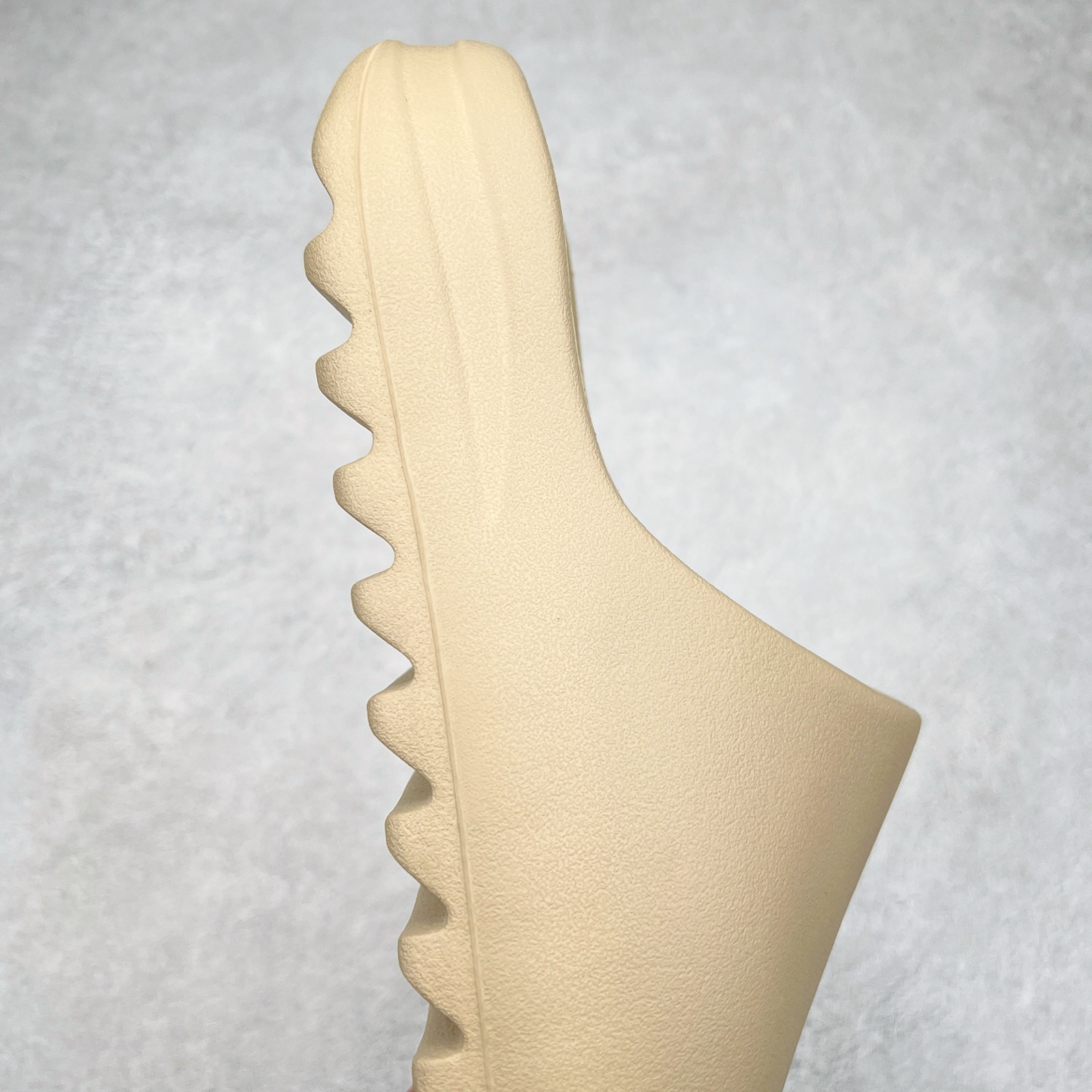 图片[6]-＃奥莱Zp订单福利 YEEZY 椰子拖鞋/洞洞鞋 史诗级福利 超值回馈捡漏 买到就是赚 真白菜价 好好把握 工厂清仓处理 zp专柜 直播间399 499一样的东西 帮你极致省钱 同源公司EVA粒子环保塑料 原厂指令配方 弹性卡色均保持原鞋一致 匠心打造 采用原厂进口MD全套模具打造 全套原楦头 鞋口弧度大小 鞋面色泽质感同步原鞋 LOGO内侧钢印清晰工整 原厂定制原标 同比ZP 符合人体设计 独家开发至50.5码 尺码：36 37 38 39 40.5 42 43 44.5 46 47 48.5 50.5-选品中心