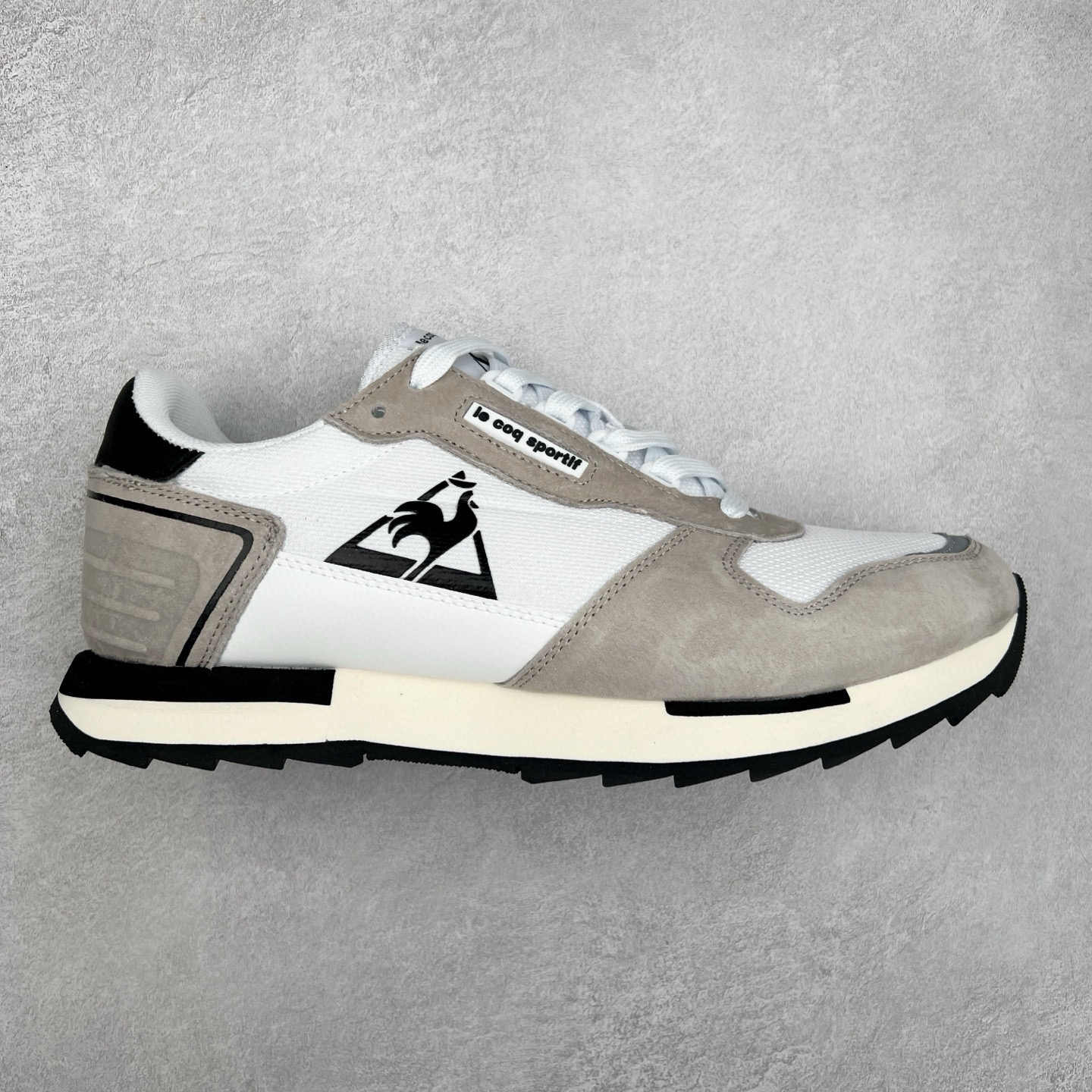 图片[2]-Le Coq Sportif🔺法国公鸡蒙贝利尔经典运动休闲鞋 选用牛皮革面料 搭配反绒皮装饰 高弹性的泡棉中底带来完美的穿着体验 尺码：36 37 38 39 40 41 42 43 44 45-选品中心