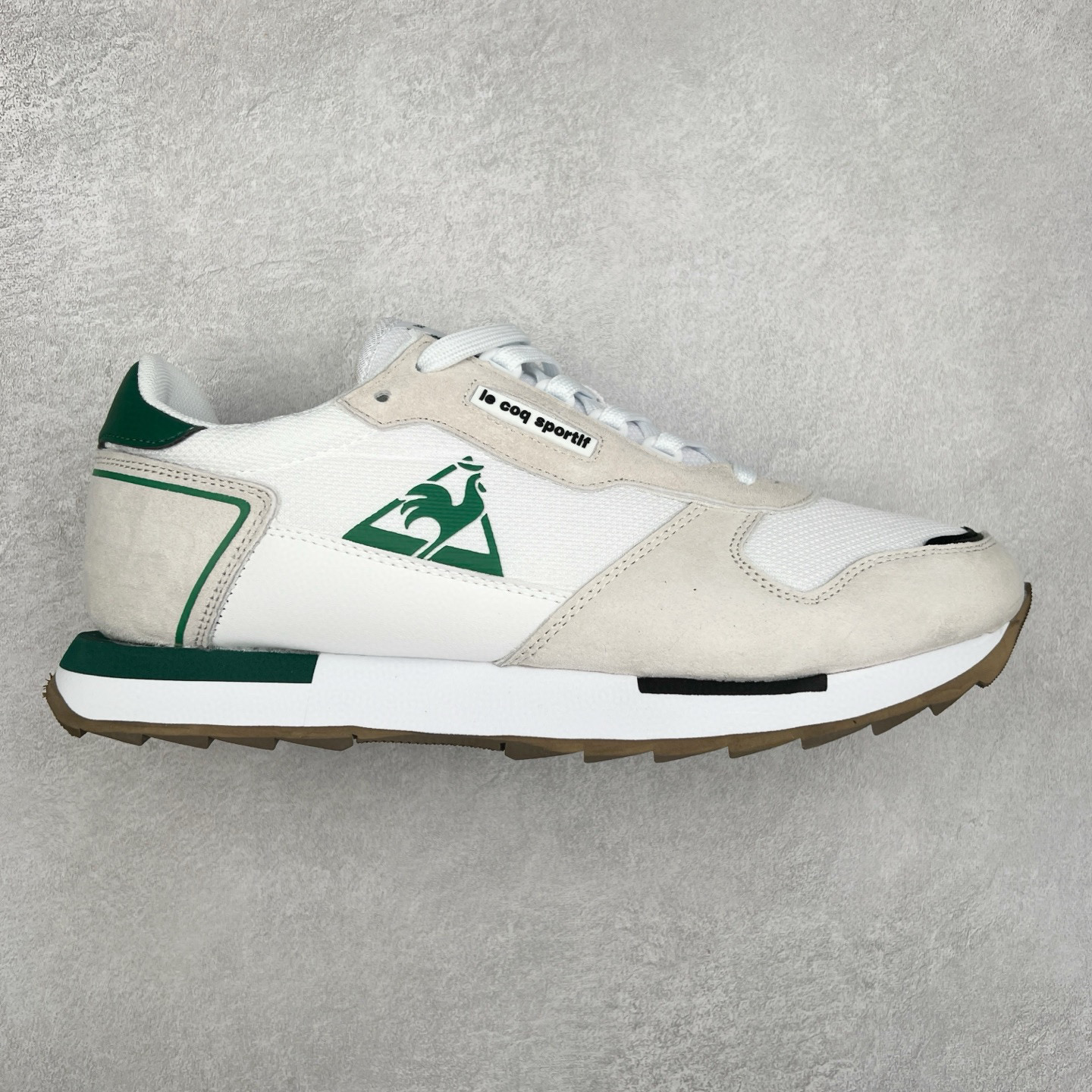 图片[8]-Le Coq Sportif🔺法国公鸡蒙贝利尔经典运动休闲鞋 选用牛皮革面料 搭配反绒皮装饰 高弹性的泡棉中底带来完美的穿着体验 尺码：36 37 38 39 40 41 42 43 44 45-选品中心