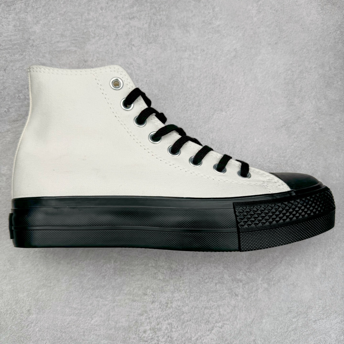 匡威2025新品 增高系列‼️ Converse All Star 厚底增高 百搭休闲 防滑耐磨 厚底休闲鞋 白黑奥利奥经典百搭 厚底设计瞬间拉长腿型 防滑耐磨大 ,轻松应对各种地形 OrthoLite鞋垫舒适透气 逛街蹦迪都不累 黑武士酷飒有型 货号:31312471 尺码:35 36 36.5 37 37.5 38 39 39.5 40 41 41.5 42 42.5 43 44-选品中心