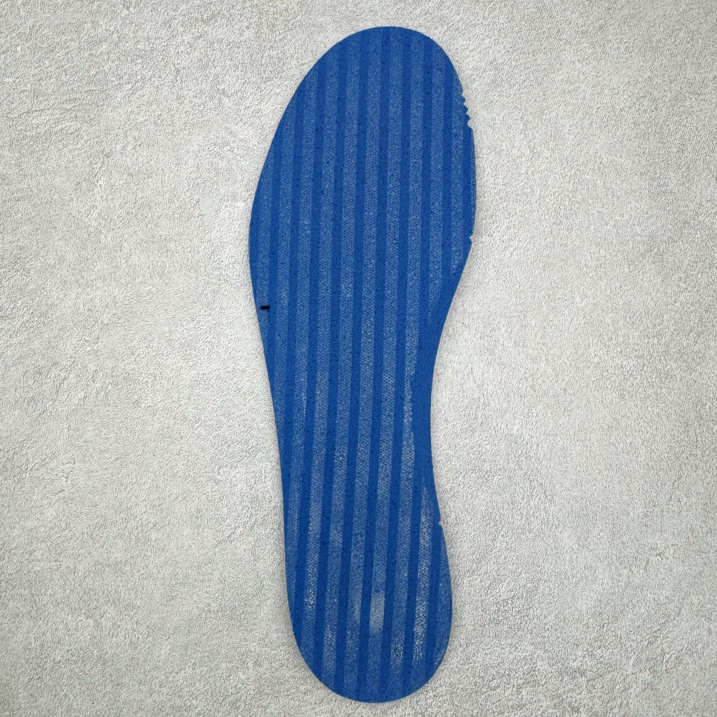 图片[11]-＃Star NK Zoom Kobe \\\”Bruce Lee\\\” 科比5代 李小龙黑黄 CD4991-700 圈内顶级批次 完美复刻公司货 前掌超大Zoom Turbo气垫 后掌EVA缓震 真正的原汁原味 还原ZP脚感 全身鞋材卡料色独家定制 唯一正确喷漆工艺Swoosh 正确凹凸蛇鳞工艺 正确鞋面渐变效果 内全置真动飞态线 独立原厂模具 最大尺码达到49.5码 首批不拼图大几率过验 亲测已过 支持各种高强度实战 无需担心 上脚价 补货周期极长 脚宽建议买大半码 科比系列前掌偏窄 不影响二次销售 支持七天无理由退换 尺码：40 40.5 41 42 42.5 43 44 44.5 45 45.5 46 47.5 48.5-选品中心