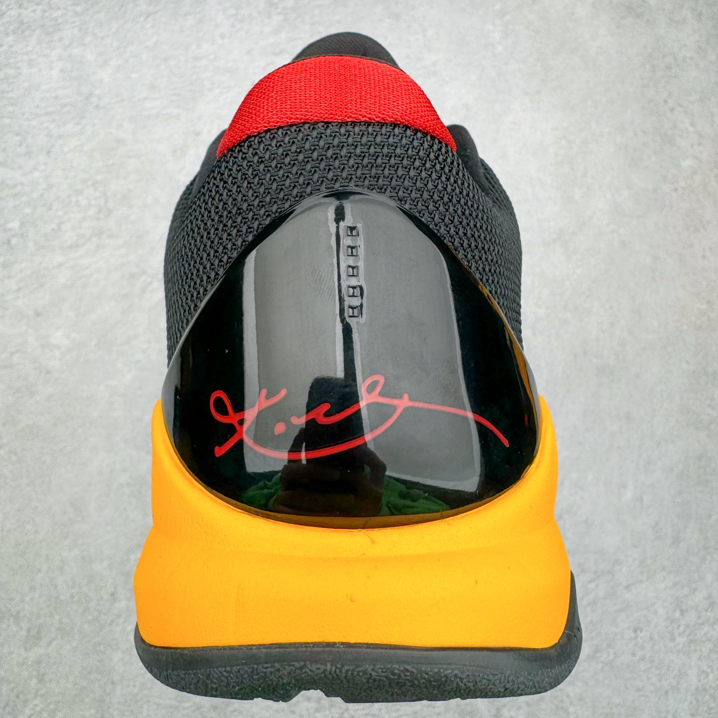 图片[8]-＃Star NK Zoom Kobe \\\”Bruce Lee\\\” 科比5代 李小龙黑黄 CD4991-700 圈内顶级批次 完美复刻公司货 前掌超大Zoom Turbo气垫 后掌EVA缓震 真正的原汁原味 还原ZP脚感 全身鞋材卡料色独家定制 唯一正确喷漆工艺Swoosh 正确凹凸蛇鳞工艺 正确鞋面渐变效果 内全置真动飞态线 独立原厂模具 最大尺码达到49.5码 首批不拼图大几率过验 亲测已过 支持各种高强度实战 无需担心 上脚价 补货周期极长 脚宽建议买大半码 科比系列前掌偏窄 不影响二次销售 支持七天无理由退换 尺码：40 40.5 41 42 42.5 43 44 44.5 45 45.5 46 47.5 48.5-选品中心