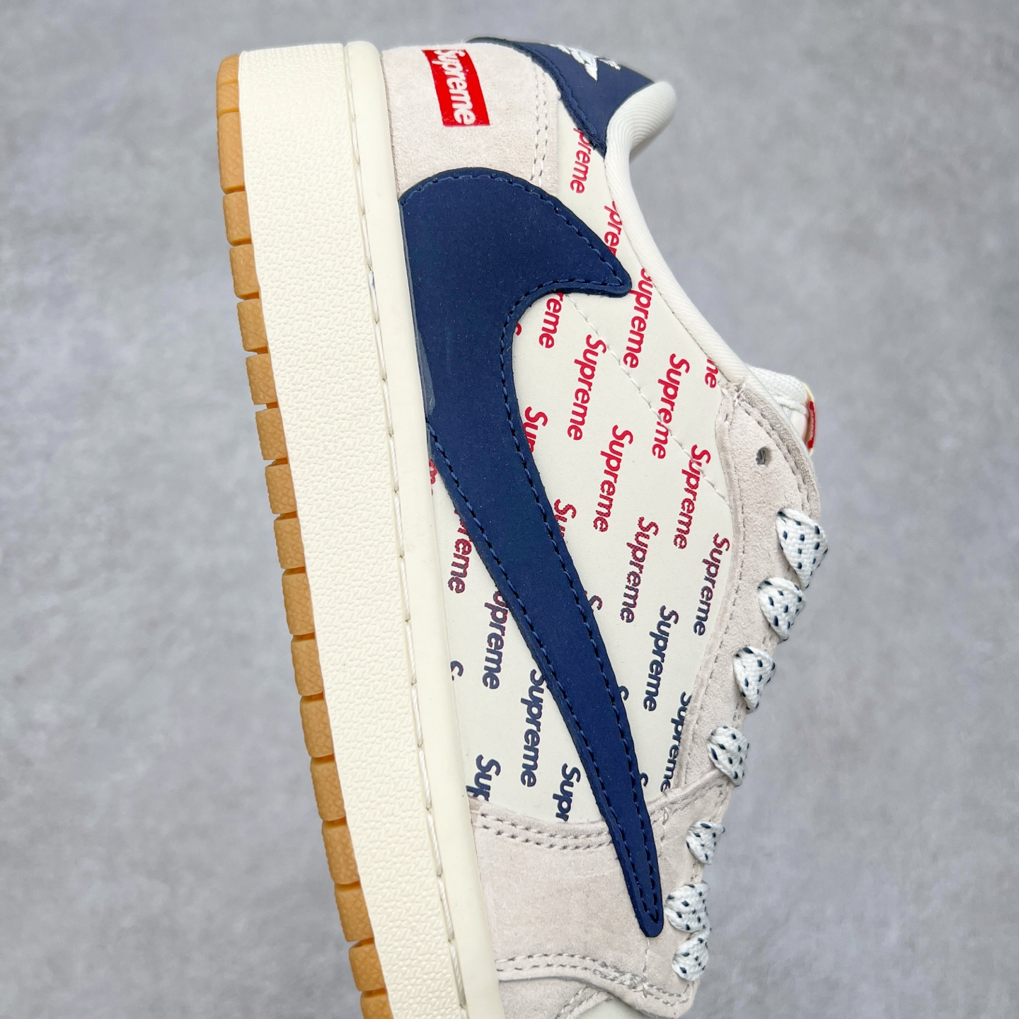 图片[6]-TS x Air Jordan AJ1 Low 倒钩低帮联名定制配色 JH6088-613 原厂内置气垫魔块 A模大底 头层小牛皮 鞋舌AJ原厂专用牛津布+AJ专用反口珍珠布+原厂无杂质高弹内里海棉+特殊封边弹力鞋带 尺码：36 36.5 37.5 38 38.5 39 40 40.5 41 42 42.5 43 44 44.5 45 46 47.5-选品中心