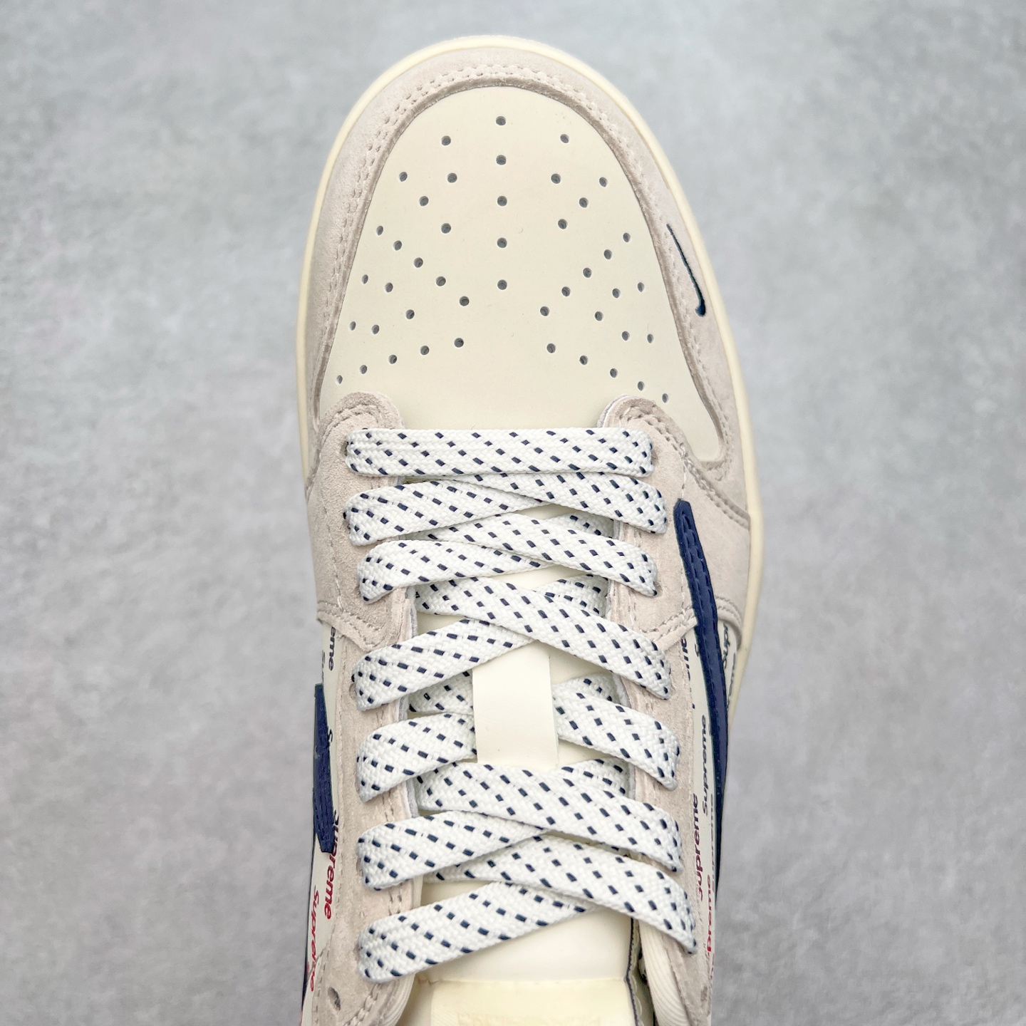 图片[4]-TS x Air Jordan AJ1 Low 倒钩低帮联名定制配色 JH6088-613 原厂内置气垫魔块 A模大底 头层小牛皮 鞋舌AJ原厂专用牛津布+AJ专用反口珍珠布+原厂无杂质高弹内里海棉+特殊封边弹力鞋带 尺码：36 36.5 37.5 38 38.5 39 40 40.5 41 42 42.5 43 44 44.5 45 46 47.5-选品中心