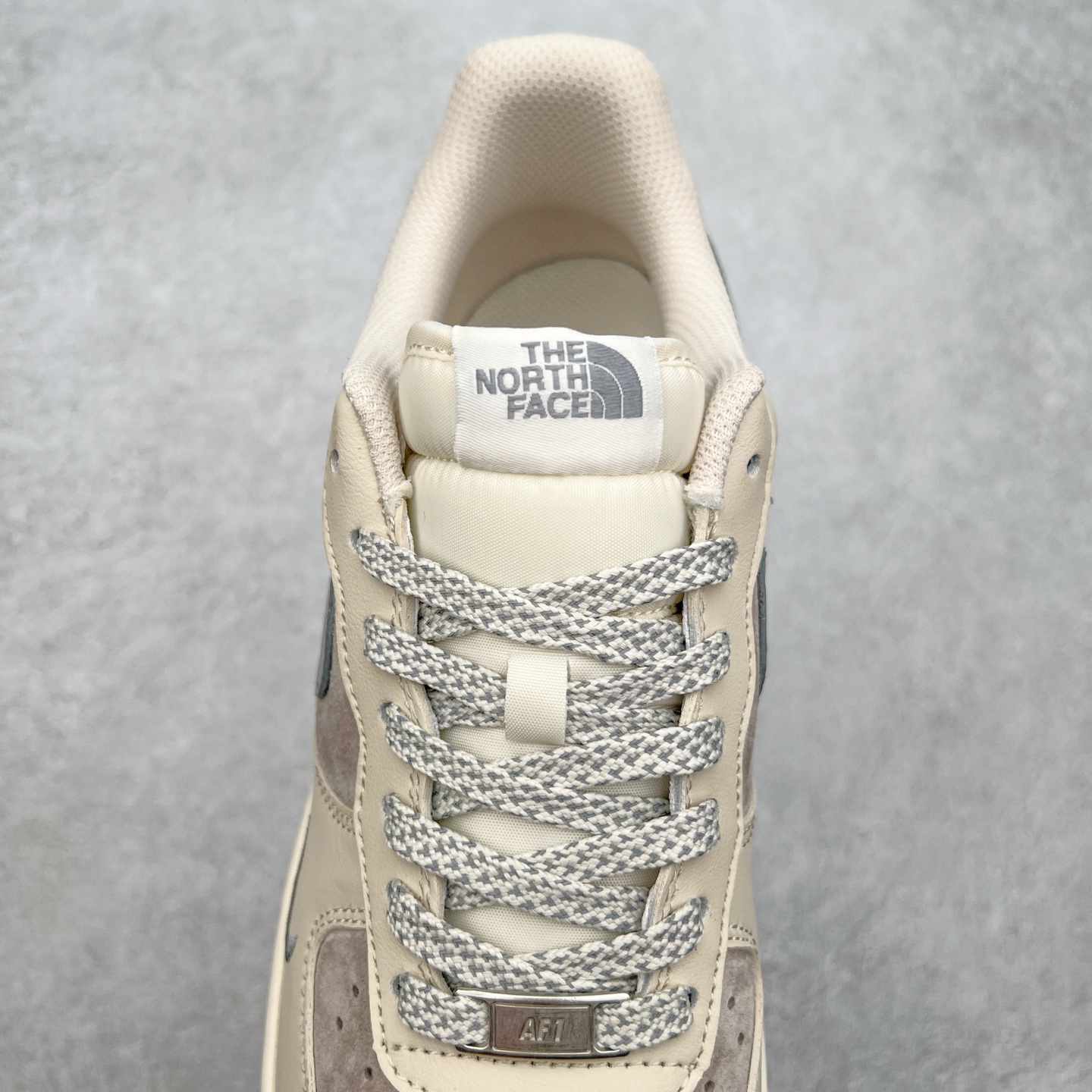 图片[5]-NK Air Force 1´07 Low 空军一号低帮百搭休闲运动板鞋 XZ6188-649 柔软、弹性十足的缓震性能和出色的中底设计 横跨复古与现代的外型结合 造就出风靡全球 三十多年的Force 1 直到今天还深受青睐 尺码：36 36.5 37.5 38 38.5 39 40 40.5 41 42 42.5 43 44 44.5 45-选品中心