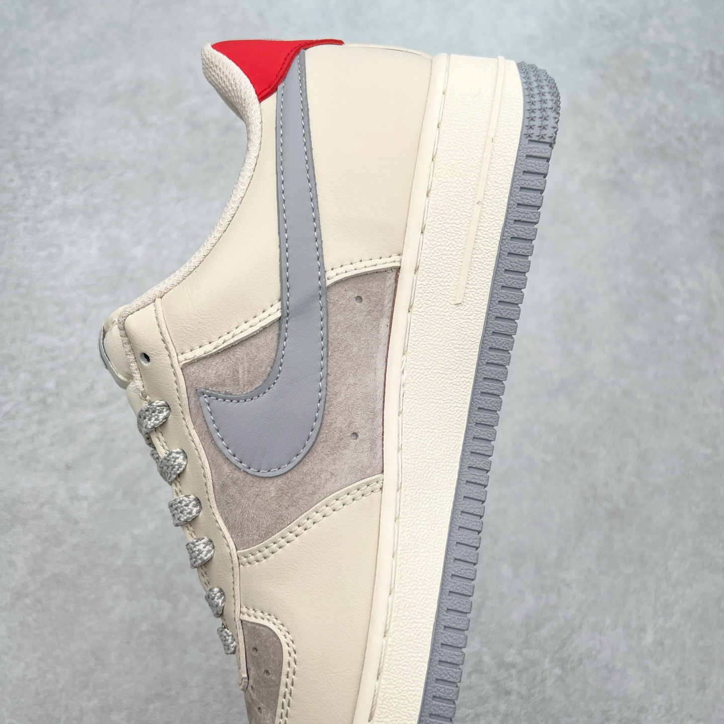 图片[7]-NK Air Force 1´07 Low 空军一号低帮百搭休闲运动板鞋 XZ6188-649 柔软、弹性十足的缓震性能和出色的中底设计 横跨复古与现代的外型结合 造就出风靡全球 三十多年的Force 1 直到今天还深受青睐 尺码：36 36.5 37.5 38 38.5 39 40 40.5 41 42 42.5 43 44 44.5 45-选品中心