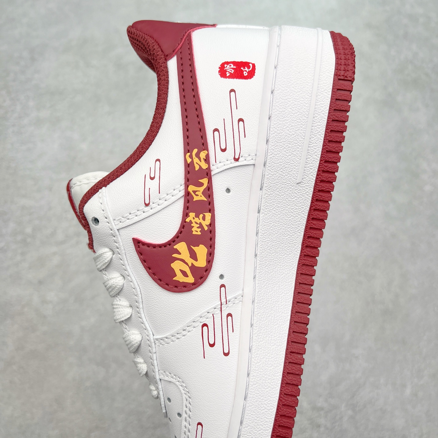 图片[7]-NK Air Force 1´07 Low 空军一号低帮百搭休闲运动板鞋 FV5988-105 柔软、弹性十足的缓震性能和出色的中底设计 横跨复古与现代的外型结合 造就出风靡全球 三十多年的Force 1 直到今天还深受青睐 尺码：36 36.5 37.5 38 38.5 39 40 40.5 41 42 42.5 43 44 44.5 45-选品中心