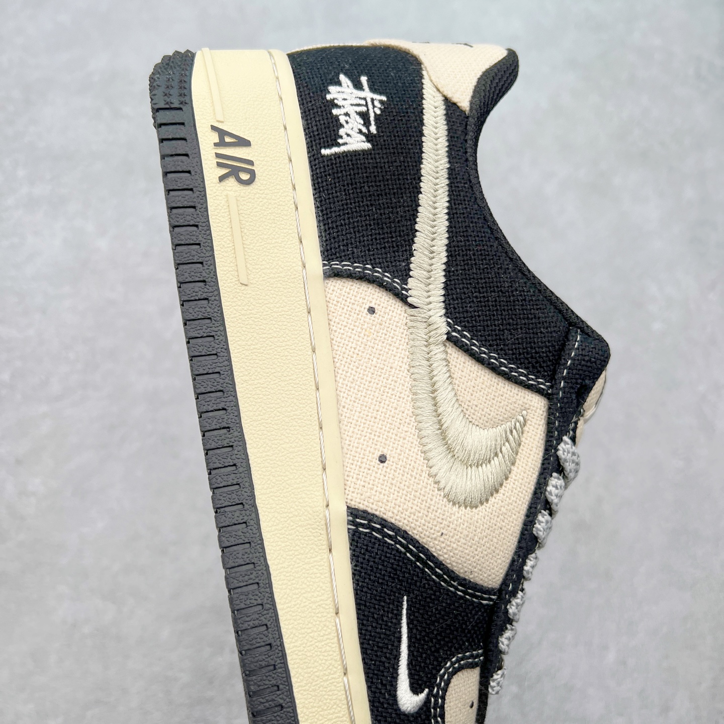 图片[6]-NK Air Force 1´07 Low 空军一号低帮百搭休闲运动板鞋 XZ6188-762 柔软、弹性十足的缓震性能和出色的中底设计 横跨复古与现代的外型结合 造就出风靡全球 三十多年的Force 1 直到今天还深受青睐 尺码：36 36.5 37.5 38 38.5 39 40 40.5 41 42 42.5 43 44 44.5 45-选品中心