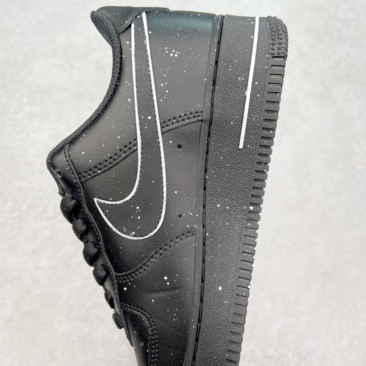 图片[7]-NK Air Force 1´07 Low 空军一号低帮百搭休闲运动板鞋 CK0316-059 柔软、弹性十足的缓震性能和出色的中底设计 横跨复古与现代的外型结合 造就出风靡全球 三十多年的Force 1 直到今天还深受青睐 尺码：36 36.5 37.5 38 38.5 39 40 40.5 41 42 42.5 43 44 44.5 45-选品中心