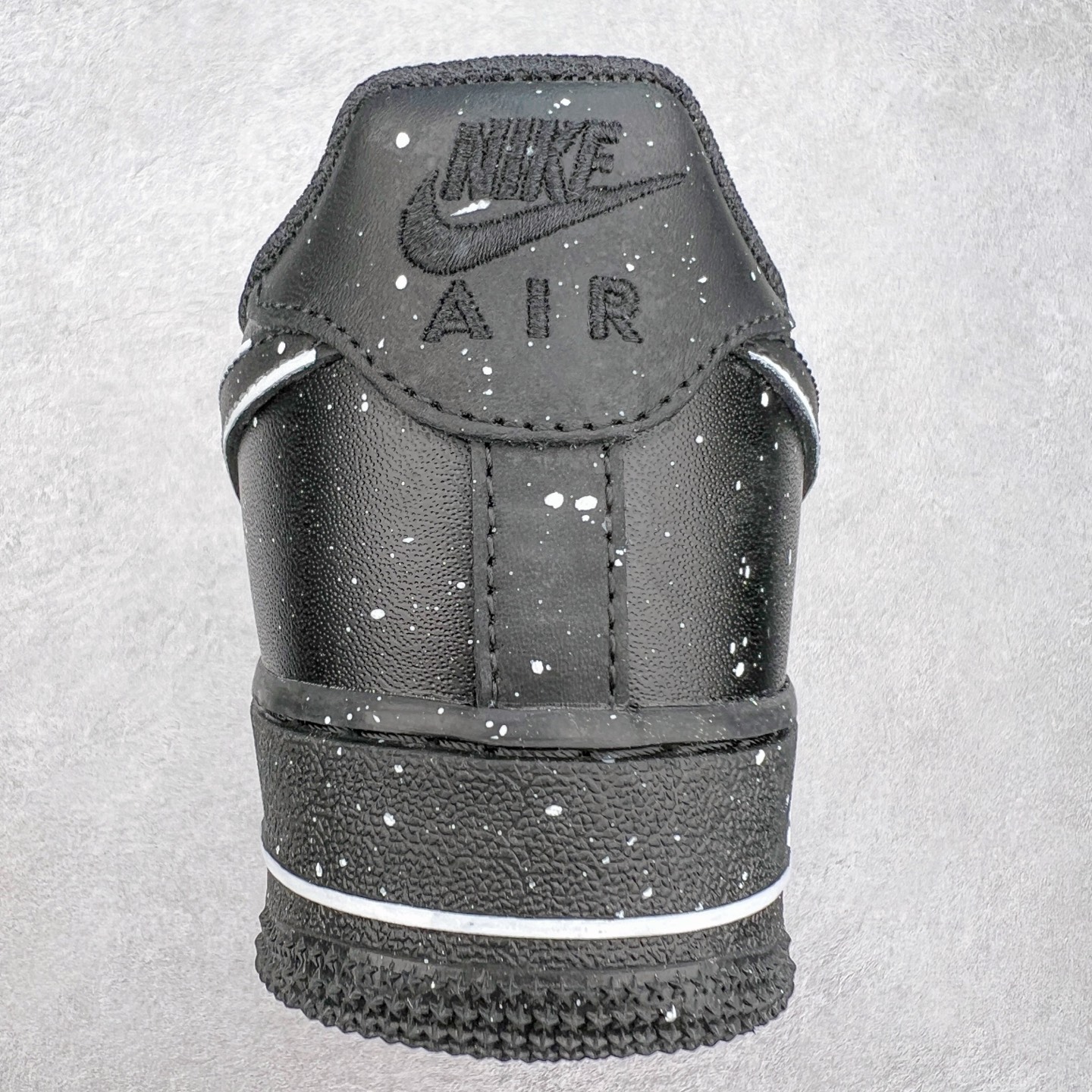 图片[8]-NK Air Force 1´07 Low 空军一号低帮百搭休闲运动板鞋 CK0316-059 柔软、弹性十足的缓震性能和出色的中底设计 横跨复古与现代的外型结合 造就出风靡全球 三十多年的Force 1 直到今天还深受青睐 尺码：36 36.5 37.5 38 38.5 39 40 40.5 41 42 42.5 43 44 44.5 45-选品中心