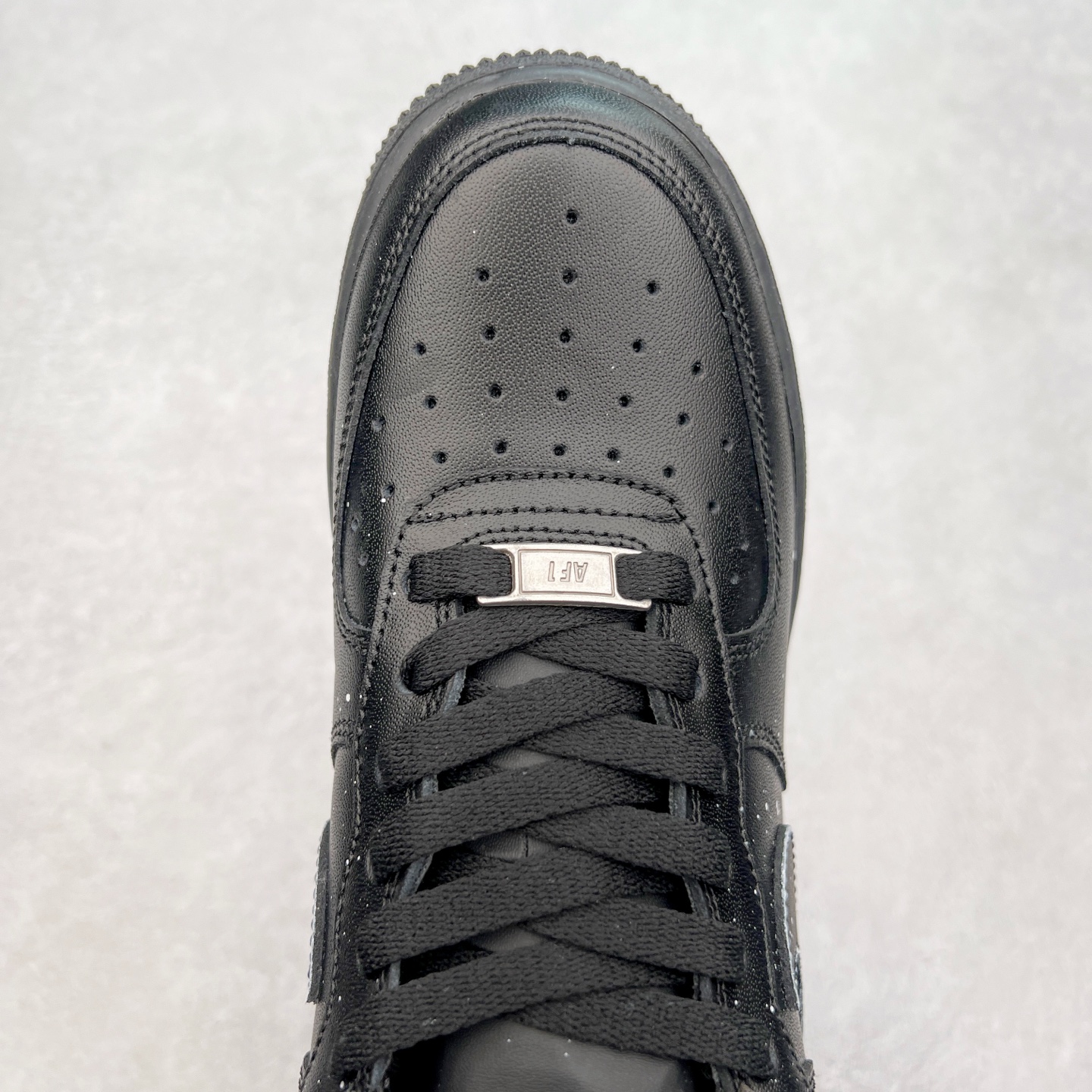 图片[4]-NK Air Force 1´07 Low 空军一号低帮百搭休闲运动板鞋 CK0316-059 柔软、弹性十足的缓震性能和出色的中底设计 横跨复古与现代的外型结合 造就出风靡全球 三十多年的Force 1 直到今天还深受青睐 尺码：36 36.5 37.5 38 38.5 39 40 40.5 41 42 42.5 43 44 44.5 45-选品中心