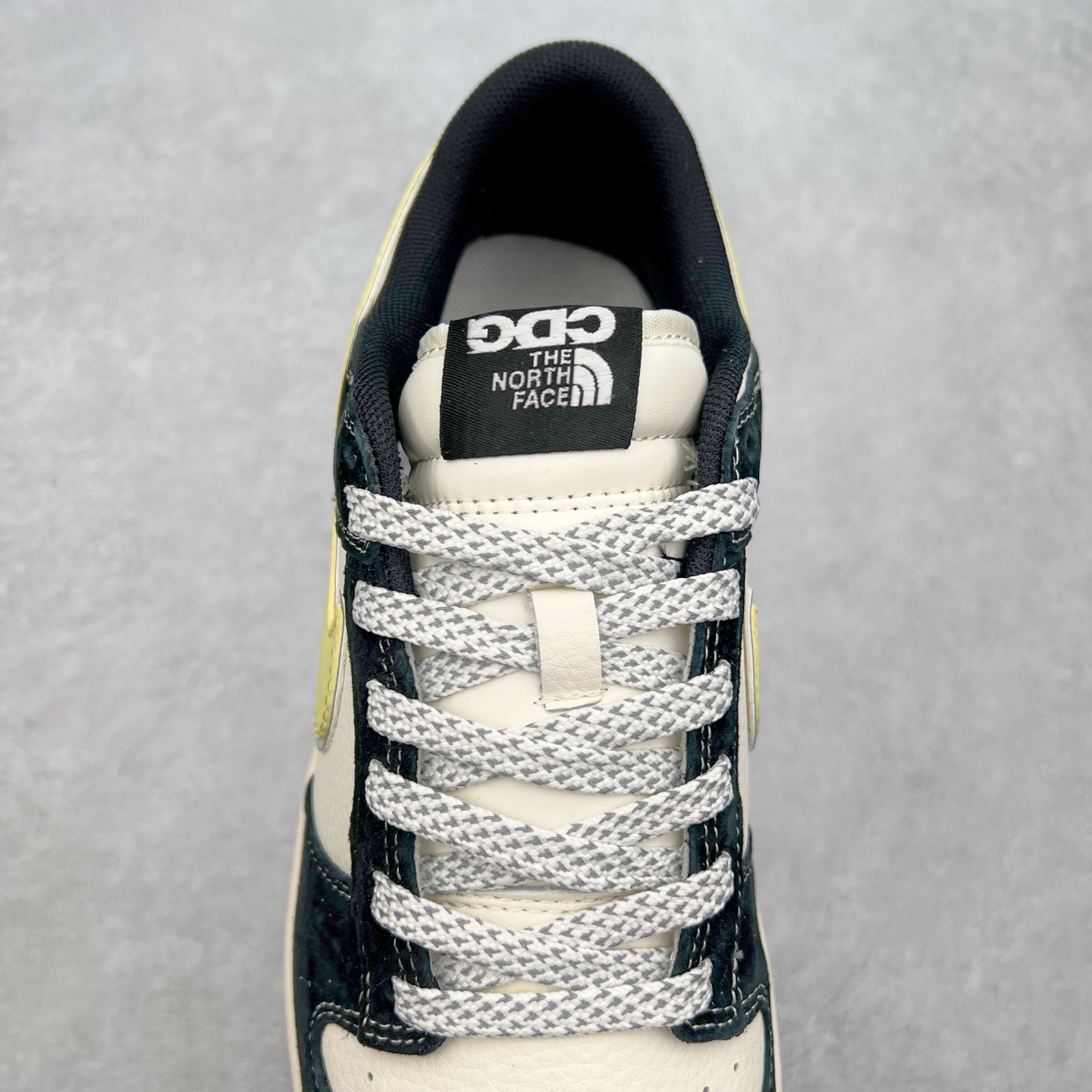 图片[5]-NK Dunk Low 定制配色XX3168-113 大厂出品 极力推荐 原装头层材料 独家版型蒸餾加工帶來的是更好的视觉和脚感体验大厂纯原品质出货 清洁度 电绣工艺 皮料切割干净无任何毛边 细节完美 尺码：36 36.5 37.5 38 38.5 39 40 40.5 41 42 42.5 43 44 44.5 45-选品中心