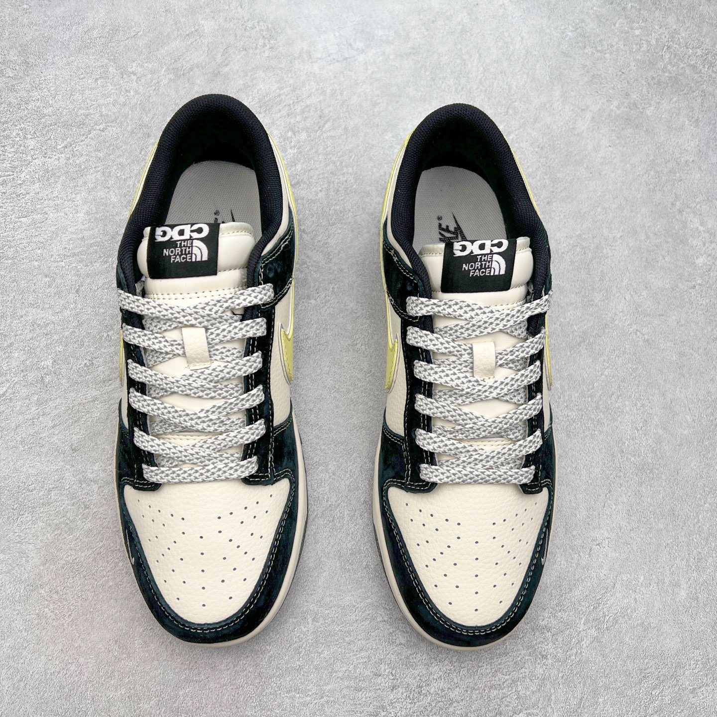 图片[2]-NK Dunk Low 定制配色XX3168-113 大厂出品 极力推荐 原装头层材料 独家版型蒸餾加工帶來的是更好的视觉和脚感体验大厂纯原品质出货 清洁度 电绣工艺 皮料切割干净无任何毛边 细节完美 尺码：36 36.5 37.5 38 38.5 39 40 40.5 41 42 42.5 43 44 44.5 45-选品中心