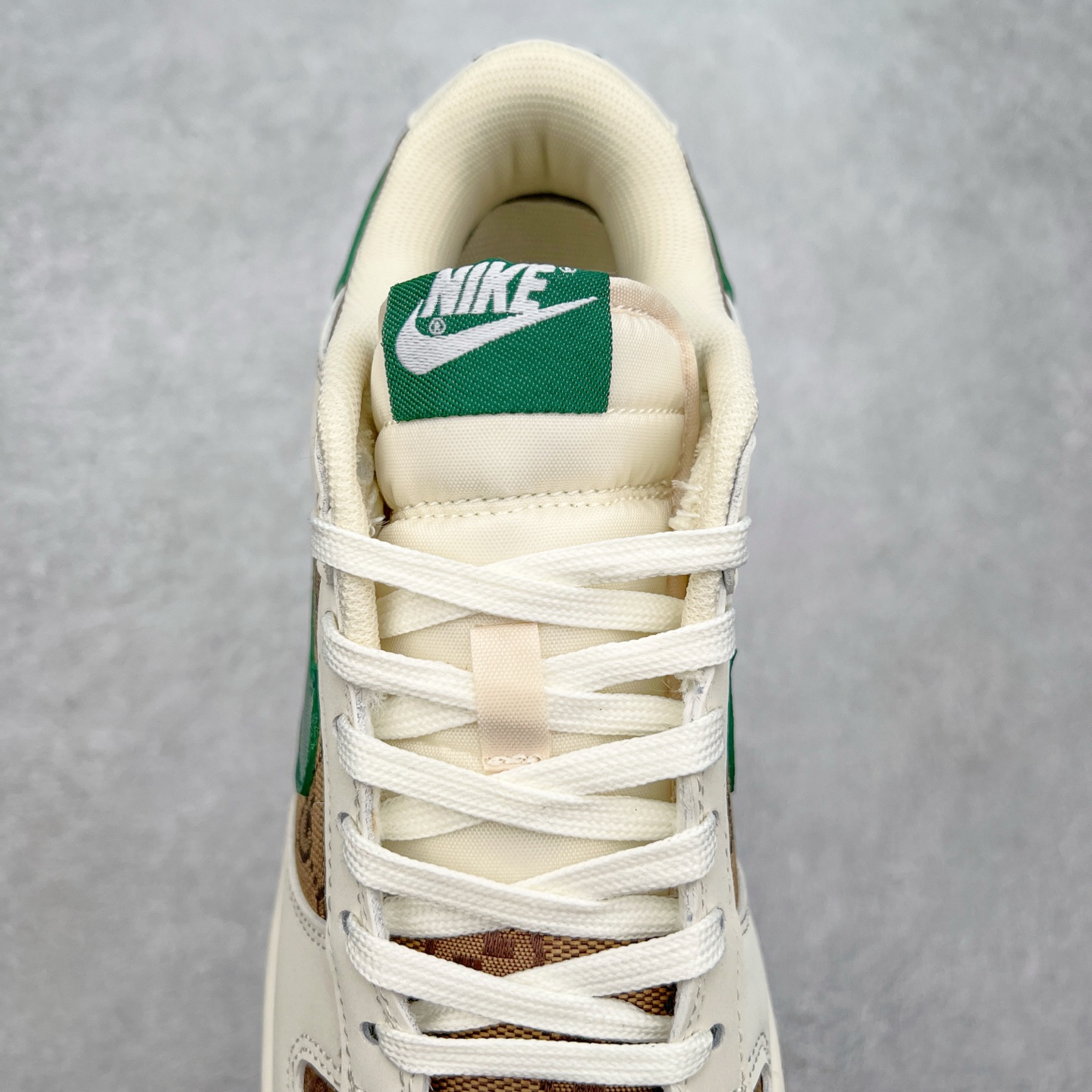 图片[5]-NK Dunk Low 定制配色 KK1688-091 大厂出品 极力推荐 原装头层材料 独家版型蒸餾加工帶來的是更好的视觉和脚感体验大厂纯原品质出货 清洁度 电绣工艺 皮料切割干净无任何毛边 细节完美 尺码：36 36.5 37.5 38 38.5 39 40 40.5 41 42 42.5 43 44 44.5 45-选品中心