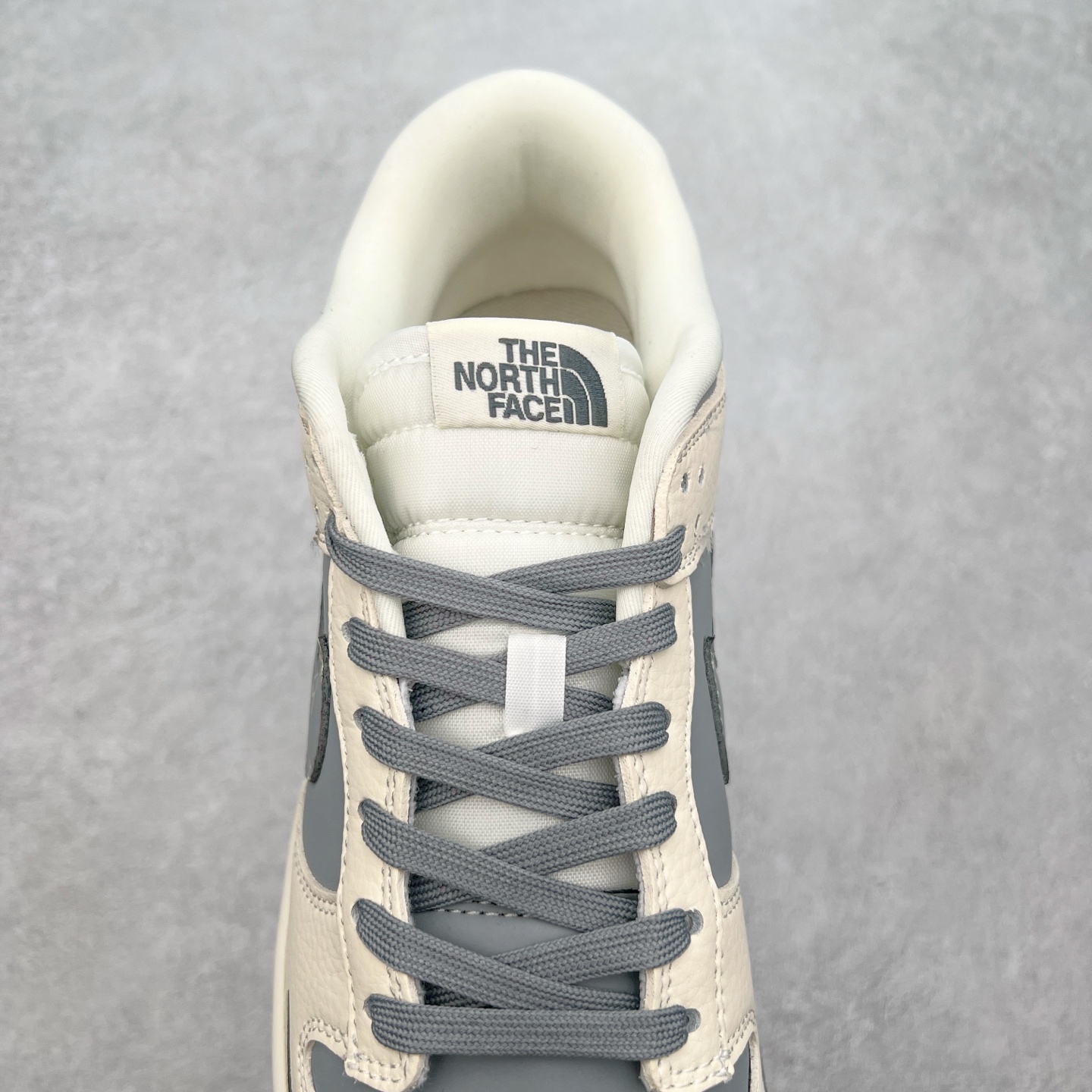 图片[5]-NK Dunk Low 定制配色 KK1333-018 大厂出品 极力推荐 原装头层材料 独家版型蒸餾加工帶來的是更好的视觉和脚感体验大厂纯原品质出货 清洁度 电绣工艺 皮料切割干净无任何毛边 细节完美 尺码：36 36.5 37.5 38 38.5 39 40 40.5 41 42 42.5 43 44 44.5 45-选品中心