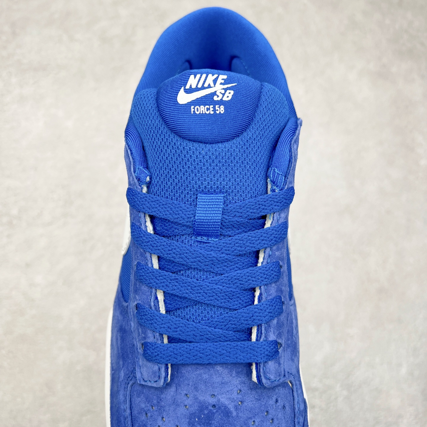 图片[5]-＃福利特价 NK SB Force 58 空军58系列低帮休闲运动滑板板鞋 鞋面由帆布和麂皮拼接 层次感丰富 搭配硫化外底 耐磨耐穿 鞋舌及中底后跟处饰有SB Logo 表明鞋款身份 采用包边设计 经久耐穿 硫化结构则有效提升灵活性 穿上这款全新推出的创意力作 助你耀动街头 尺码：36 36.5 37.5 38 38.5 39 40 40.5 41 42 42.5 43 44 45-选品中心
