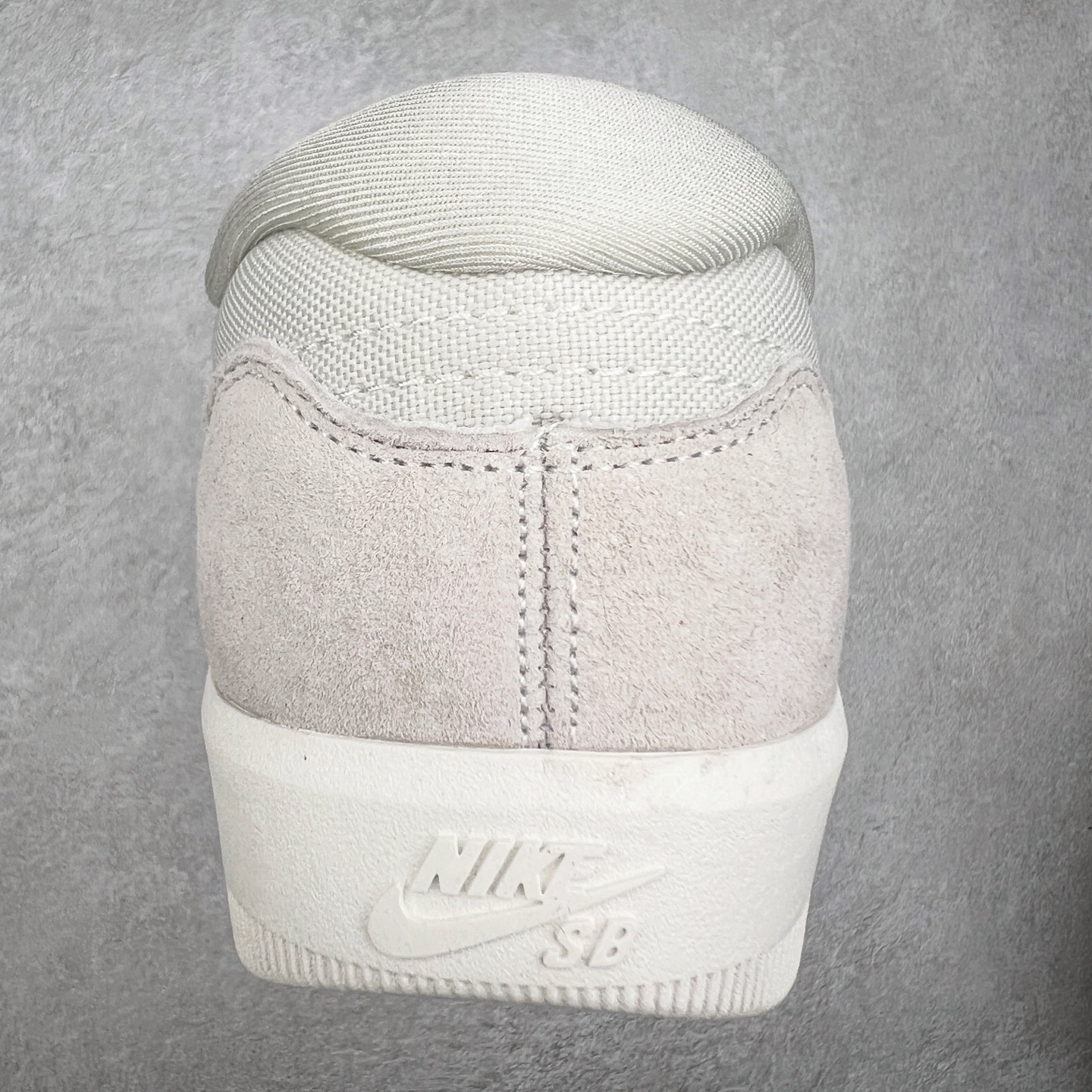 图片[8]-＃福利特价 NK SB Force 58 空军58系列低帮休闲运动滑板板鞋 鞋面由帆布和麂皮拼接 层次感丰富 搭配硫化外底 耐磨耐穿 鞋舌及中底后跟处饰有SB Logo 表明鞋款身份 采用包边设计 经久耐穿 硫化结构则有效提升灵活性 穿上这款全新推出的创意力作 助你耀动街头 尺码：36 36.5 37.5 38 38.5 39 40 40.5 41 42 42.5 43 44 45-选品中心