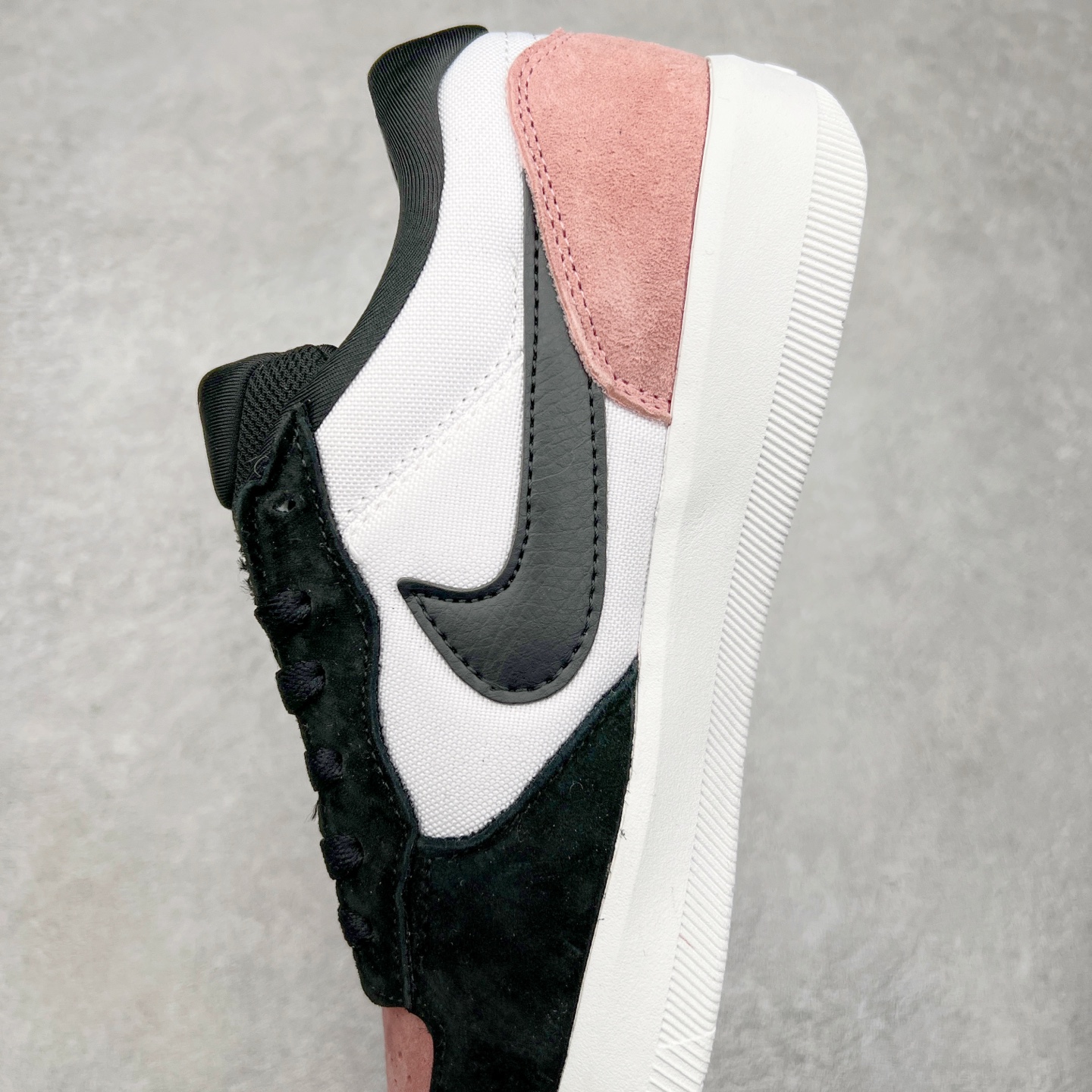 图片[7]-＃福利特价 NK SB Force 58 空军58系列低帮休闲运动滑板板鞋 鞋面由帆布和麂皮拼接 层次感丰富 搭配硫化外底 耐磨耐穿 鞋舌及中底后跟处饰有SB Logo 表明鞋款身份 采用包边设计 经久耐穿 硫化结构则有效提升灵活性 穿上这款全新推出的创意力作 助你耀动街头 尺码：36 36.5 37.5 38 38.5 39 40 40.5 41 42 42.5 43 44 45-选品中心