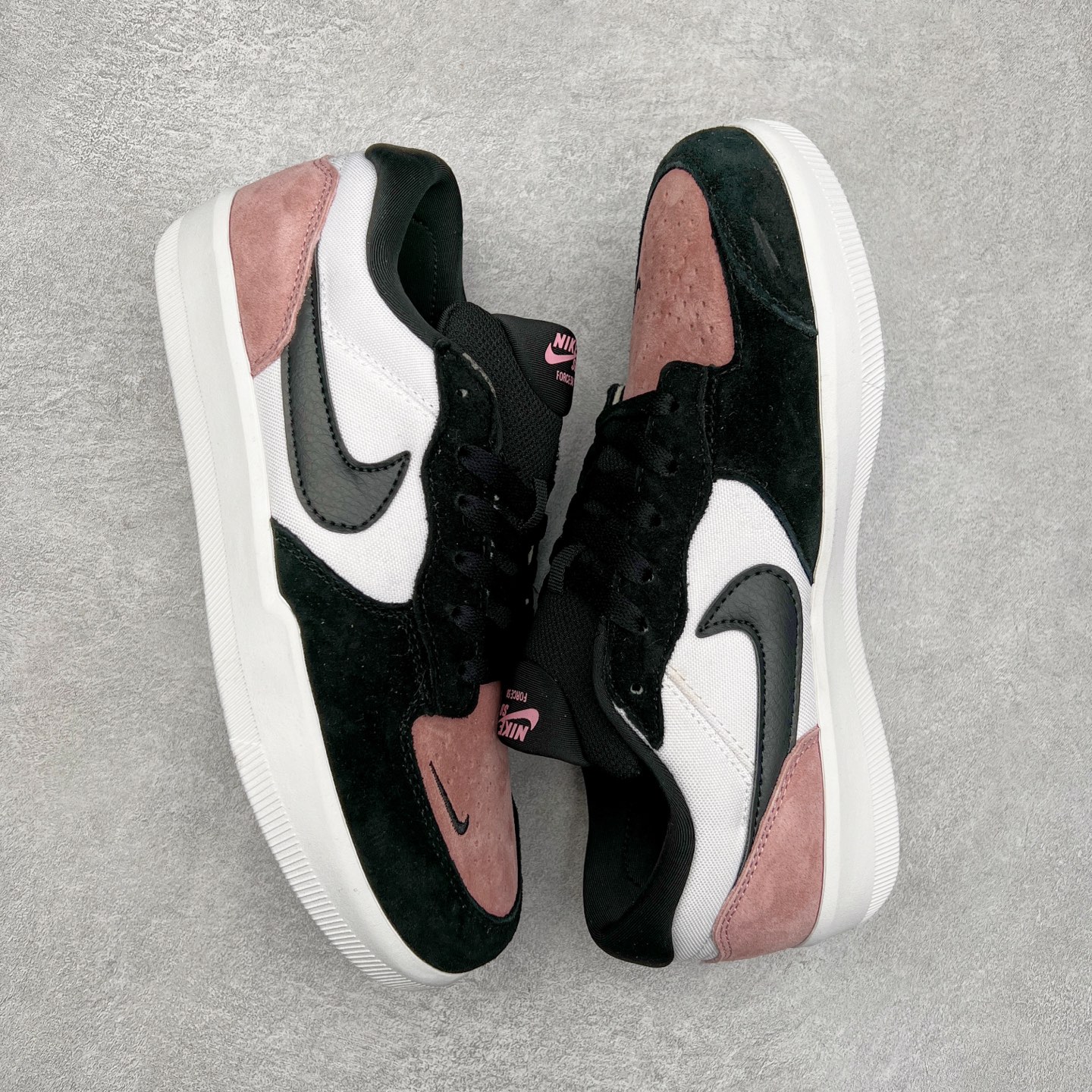 图片[3]-＃福利特价 NK SB Force 58 空军58系列低帮休闲运动滑板板鞋 鞋面由帆布和麂皮拼接 层次感丰富 搭配硫化外底 耐磨耐穿 鞋舌及中底后跟处饰有SB Logo 表明鞋款身份 采用包边设计 经久耐穿 硫化结构则有效提升灵活性 穿上这款全新推出的创意力作 助你耀动街头 尺码：36 36.5 37.5 38 38.5 39 40 40.5 41 42 42.5 43 44 45-选品中心