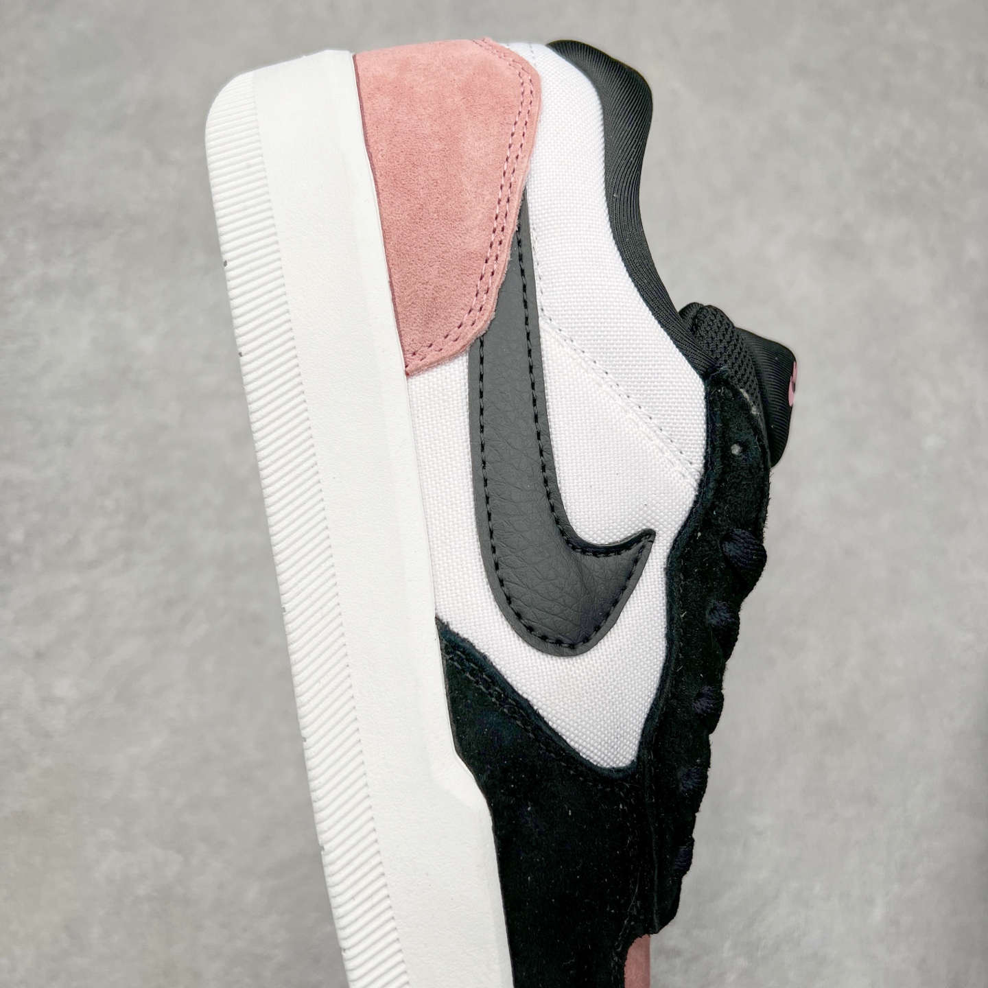 图片[6]-＃福利特价 NK SB Force 58 空军58系列低帮休闲运动滑板板鞋 鞋面由帆布和麂皮拼接 层次感丰富 搭配硫化外底 耐磨耐穿 鞋舌及中底后跟处饰有SB Logo 表明鞋款身份 采用包边设计 经久耐穿 硫化结构则有效提升灵活性 穿上这款全新推出的创意力作 助你耀动街头 尺码：36 36.5 37.5 38 38.5 39 40 40.5 41 42 42.5 43 44 45-选品中心