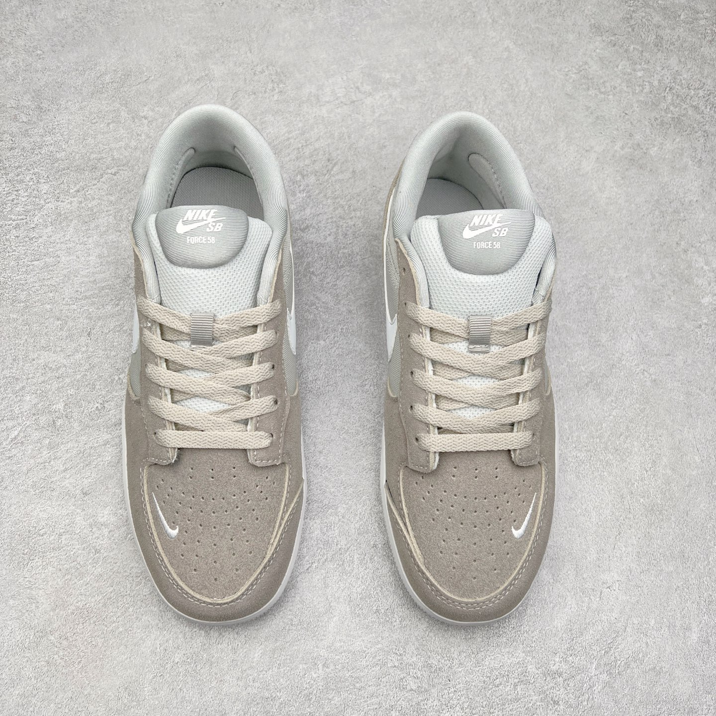 图片[2]-＃福利特价 NK SB Force 58 空军58系列低帮休闲运动滑板板鞋 鞋面由帆布和麂皮拼接 层次感丰富 搭配硫化外底 耐磨耐穿 鞋舌及中底后跟处饰有SB Logo 表明鞋款身份 采用包边设计 经久耐穿 硫化结构则有效提升灵活性 穿上这款全新推出的创意力作 助你耀动街头 尺码：36 36.5 37.5 38 38.5 39 40 40.5 41 42 42.5 43 44 45-选品中心