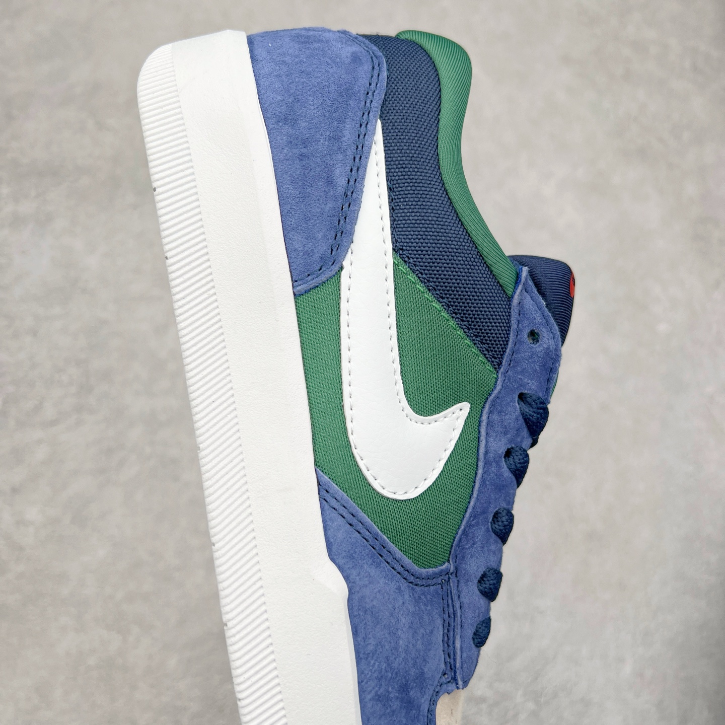 图片[6]-＃福利特价 NK SB Force 58 空军58系列低帮休闲运动滑板板鞋 鞋面由帆布和麂皮拼接 层次感丰富 搭配硫化外底 耐磨耐穿 鞋舌及中底后跟处饰有SB Logo 表明鞋款身份 采用包边设计 经久耐穿 硫化结构则有效提升灵活性 穿上这款全新推出的创意力作 助你耀动街头 尺码：36 36.5 37.5 38 38.5 39 40 40.5 41 42 42.5 43 44 45-选品中心