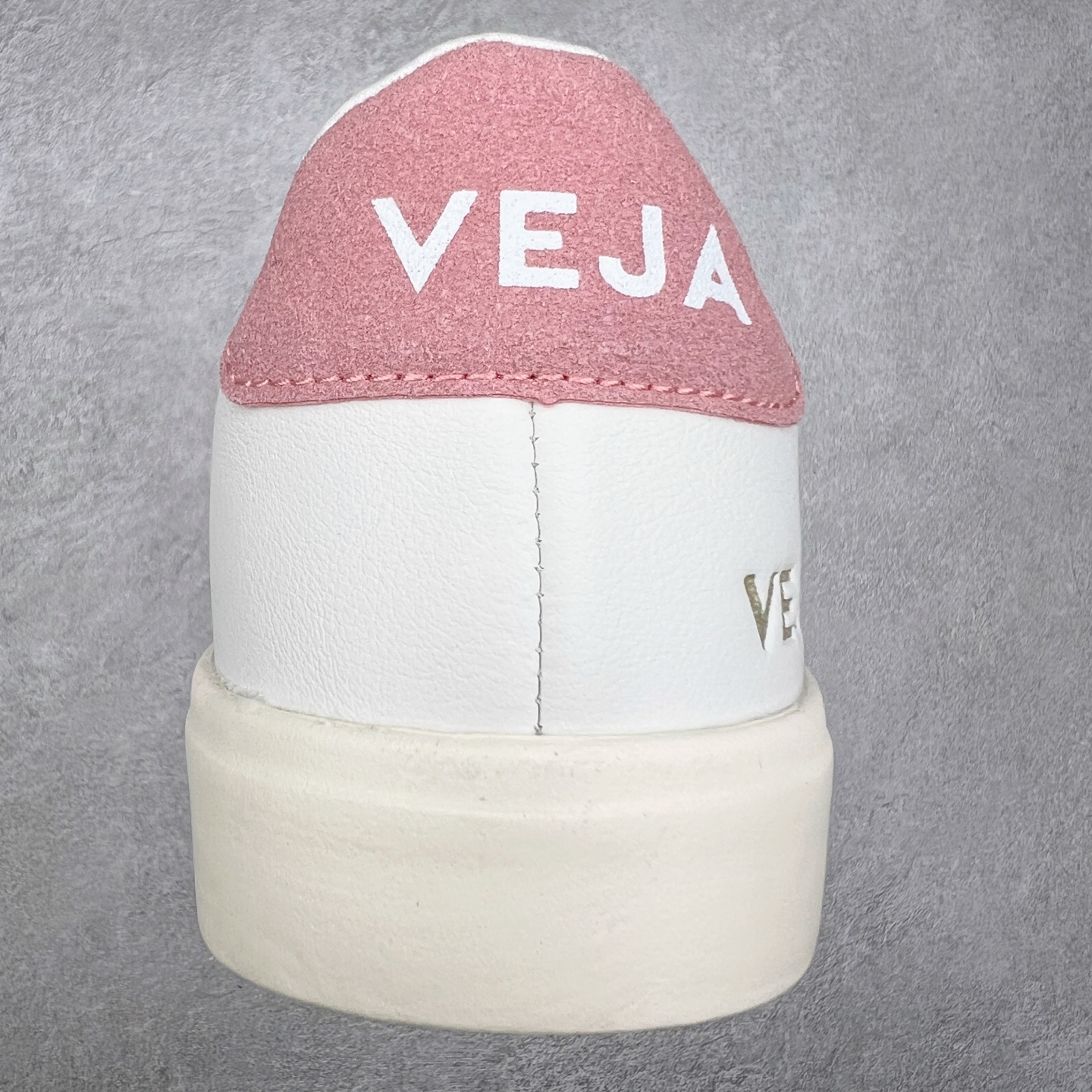 图片[8]-＃福利特价 Veja Leather Extra Sneakers 法国国民V字经典小白板鞋 #Ins爆款 街拍频繁上镜 春季入夏简约百搭款 全头层进口牛皮 舒适面革内里 广东厂 高端主打色系全网热销中 所售渠道大致由代购渠道 尺码：35 36 37 38 39 40 41 42 43 44 45-选品中心