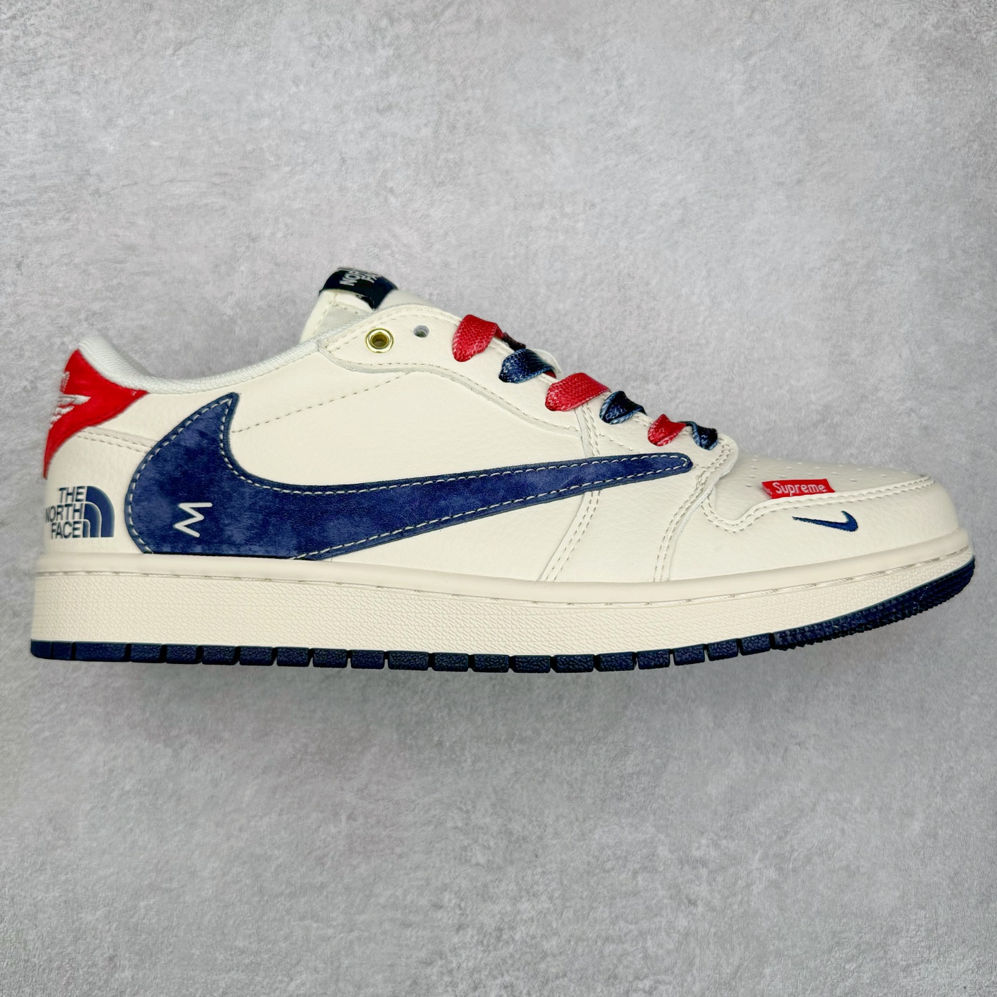 TS x Air Jordan AJ1 Low 倒钩低帮联名定制配色 FC1688-211 原厂内置气垫魔块 A模大底 头层小牛皮 鞋舌AJ原厂专用牛津布+AJ专用反口珍珠布+原厂无杂质高弹内里海棉+特殊封边弹力鞋带 尺码:36 36.5 37.5 38 38.5 39 40 40.5 41 42 42.5 43 44 44.5 45 46 47.5-选品中心