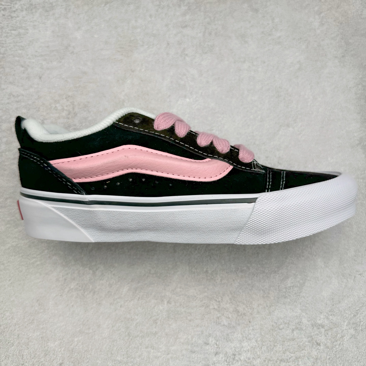 Vans Knu Skool 元气黑莓 面包鞋 舒适时尚防滑耐磨低帮休闲板鞋 货号:VN0009QC6BT1 尺码:35 36 36.5 37 38 38.5 39 40 40.5 41 42 42.5 43 44-选品中心