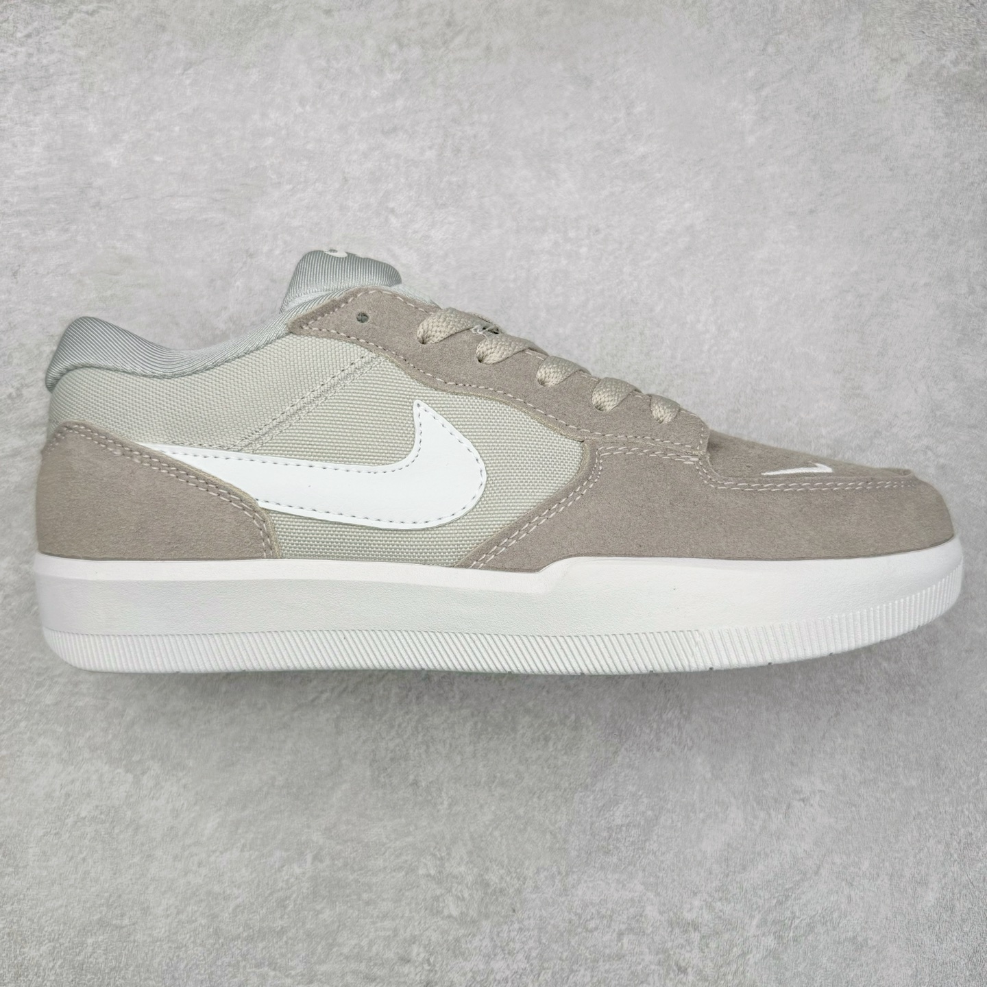 #福利特价 NK SB Force 58 空军58系列低帮休闲运动滑板板鞋 鞋面由帆布和麂皮拼接 层次感丰富 搭配硫化外底 耐磨耐穿 鞋舌及中底后跟处饰有SB Logo 表明鞋款身份 采用包边设计 经久耐穿 硫化结构则有效提升灵活性 穿上这款全新推出的创意力作 助你耀动街头 尺码:36 36.5 37.5 38 38.5 39 40 40.5 41 42 42.5 43 44 45-选品中心