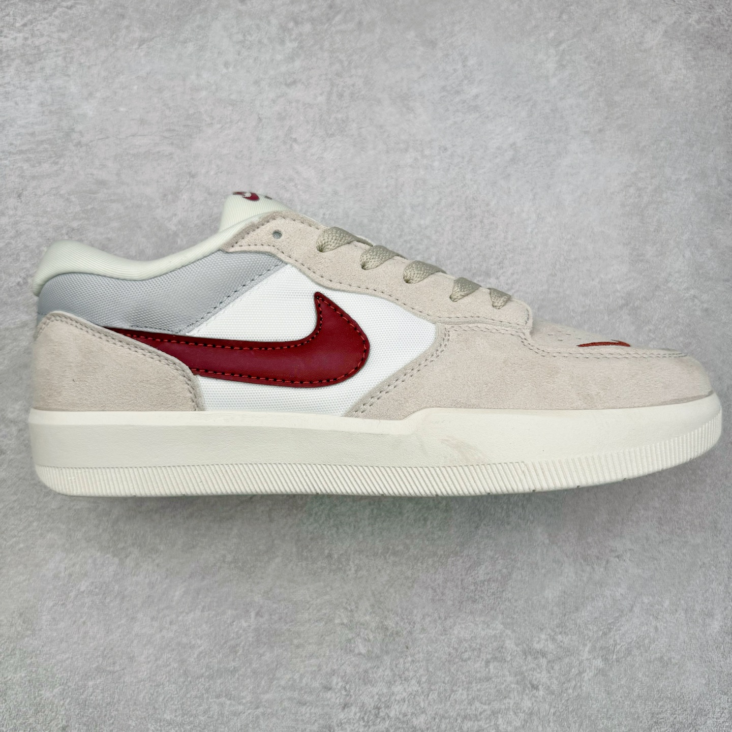 #福利特价 NK SB Force 58 空军58系列低帮休闲运动滑板板鞋 鞋面由帆布和麂皮拼接 层次感丰富 搭配硫化外底 耐磨耐穿 鞋舌及中底后跟处饰有SB Logo 表明鞋款身份 采用包边设计 经久耐穿 硫化结构则有效提升灵活性 穿上这款全新推出的创意力作 助你耀动街头 尺码:36 36.5 37.5 38 38.5 39 40 40.5 41 42 42.5 43 44 45-选品中心