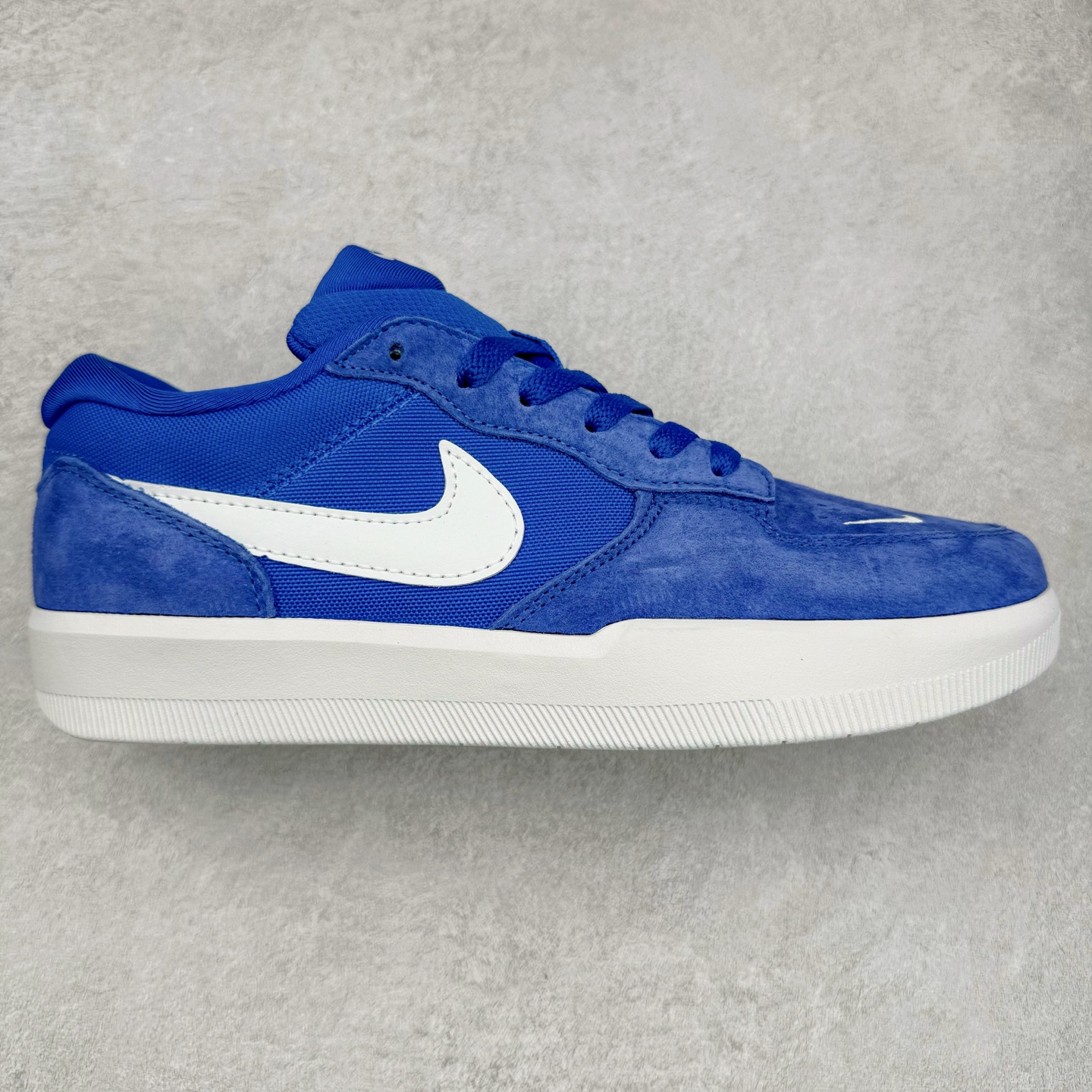 ＃福利特价 NK SB Force 58 空军58系列低帮休闲运动滑板板鞋 鞋面由帆布和麂皮拼接 层次感丰富 搭配硫化外底 耐磨耐穿 鞋舌及中底后跟处饰有SB Logo 表明鞋款身份 采用包边设计 经久耐穿 硫化结构则有效提升灵活性 穿上这款全新推出的创意力作 助你耀动街头 尺码：36 36.5 37.5 38 38.5 39 40 40.5 41 42 42.5 43 44 45-选品中心