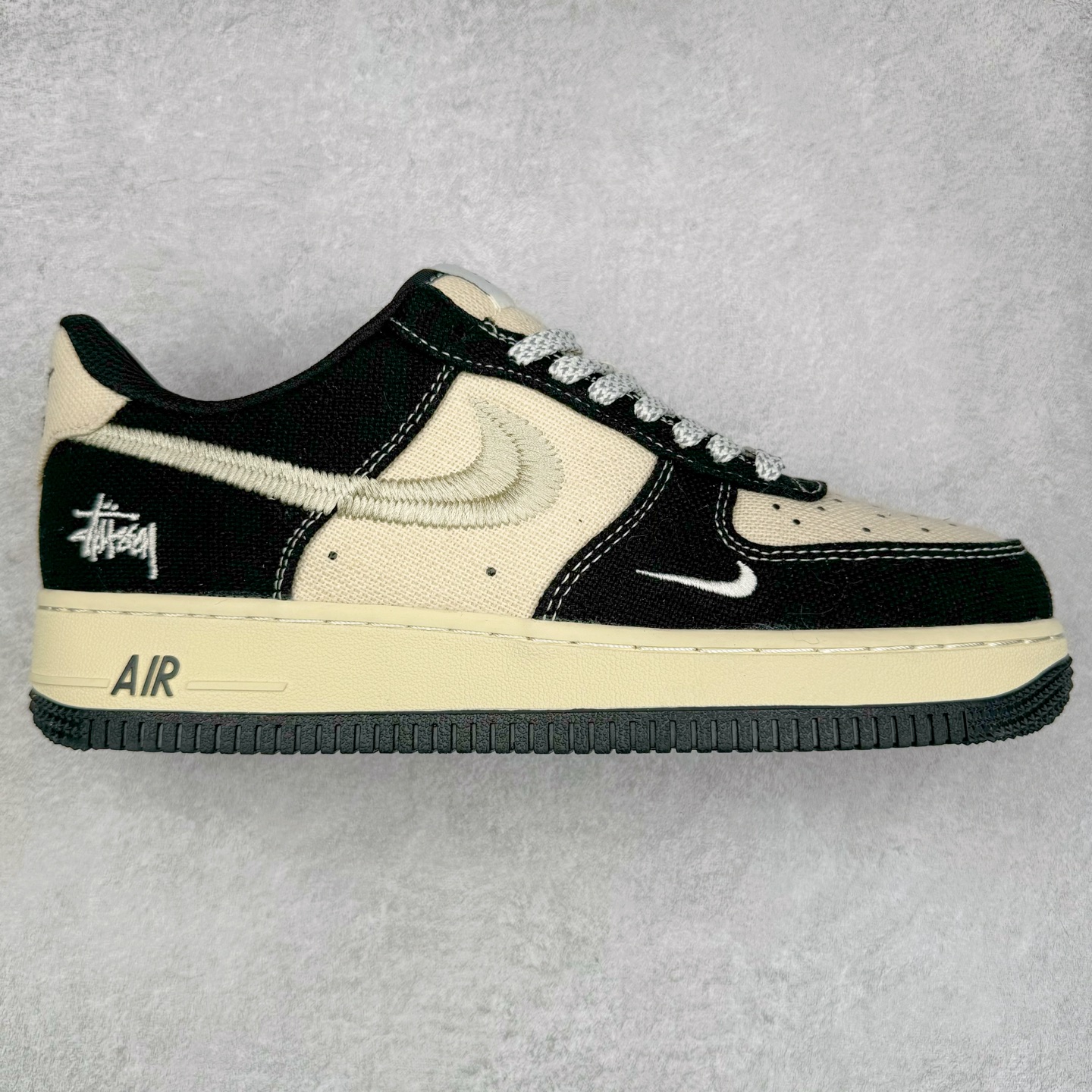 NK Air Force 1´07 Low 空军一号低帮百搭休闲运动板鞋 XZ6188-762 柔软、弹性十足的缓震性能和出色的中底设计 横跨复古与现代的外型结合 造就出风靡全球 三十多年的Force 1 直到今天还深受青睐 尺码:36 36.5 37.5 38 38.5 39 40 40.5 41 42 42.5 43 44 44.5 45-选品中心