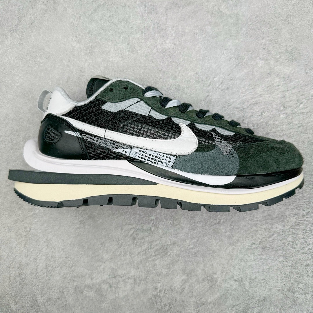 图片[2]-＃XP纯原福利 Sacai x NK VaporWaffle 联名款华夫3.0潮流休闲增高运动鞋 全套原楦原纸版原鞋开模 全网最具灵魂的版型 皮料卡色质感均保持原鞋一致 原装油墨Logo手工描漆 原装大底米色部分外尖内方 大底开口上翘弧度 后跟开口弧度高度原鞋一致 全鞋电脑针车 原厂鞋舌织唛标 原盒原配 中文合格证质保卡 客订外包保护盒 尺码对应库存明细‼️-选品中心