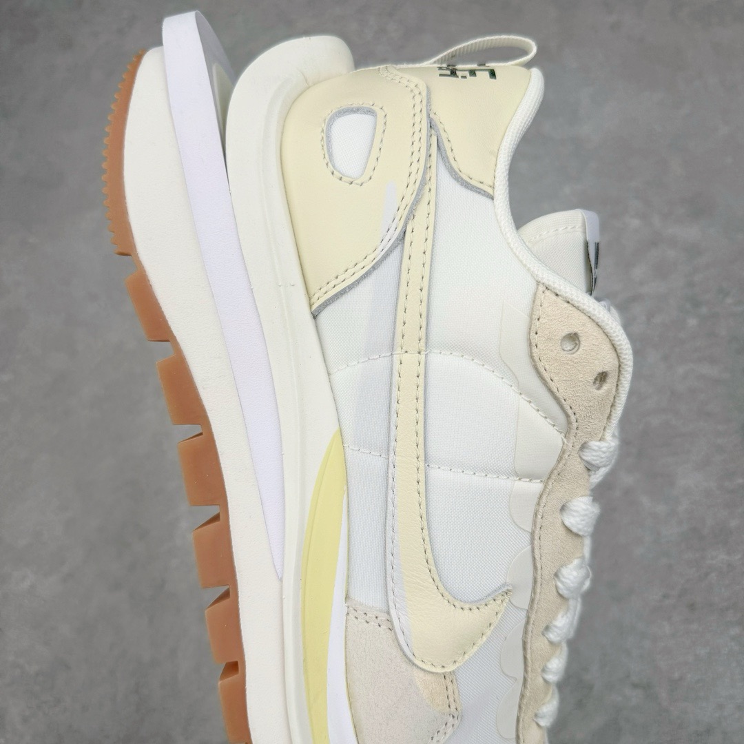 图片[6]-＃XP纯原福利 Sacai x NK VaporWaffle 联名款华夫3.0潮流休闲增高运动鞋 全套原楦原纸版原鞋开模 全网最具灵魂的版型 皮料卡色质感均保持原鞋一致 原装油墨Logo手工描漆 原装大底米色部分外尖内方 大底开口上翘弧度 后跟开口弧度高度原鞋一致 全鞋电脑针车 原厂鞋舌织唛标 原盒原配 中文合格证质保卡 客订外包保护盒 尺码对应库存明细‼️-选品中心