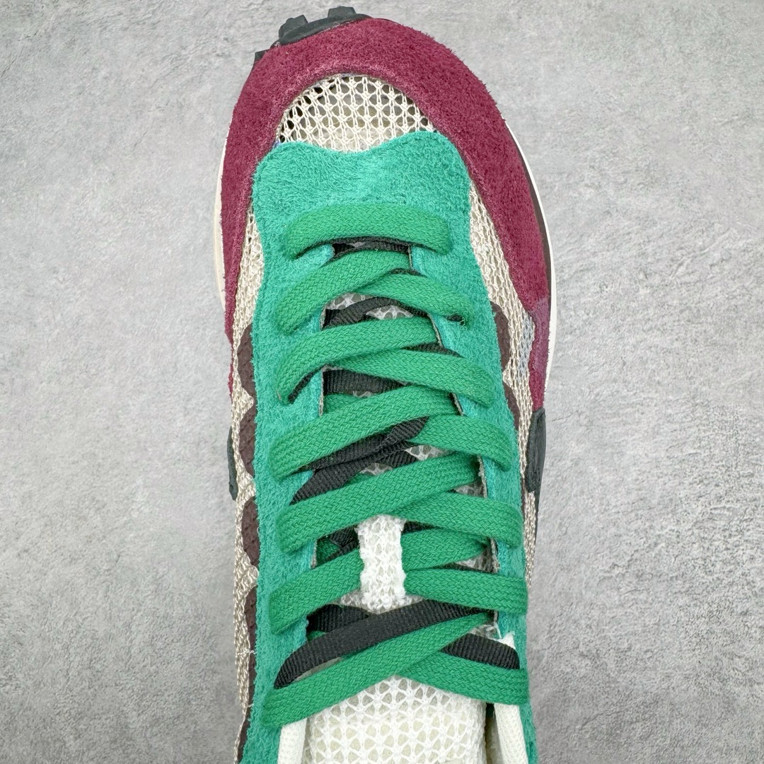 图片[4]-＃XP纯原福利 Sacai x NK VaporWaffle 联名款华夫3.0潮流休闲增高运动鞋 全套原楦原纸版原鞋开模 全网最具灵魂的版型 皮料卡色质感均保持原鞋一致 原装油墨Logo手工描漆 原装大底米色部分外尖内方 大底开口上翘弧度 后跟开口弧度高度原鞋一致 全鞋电脑针车 原厂鞋舌织唛标 原盒原配 中文合格证质保卡 客订外包保护盒 尺码对应库存明细‼️-选品中心